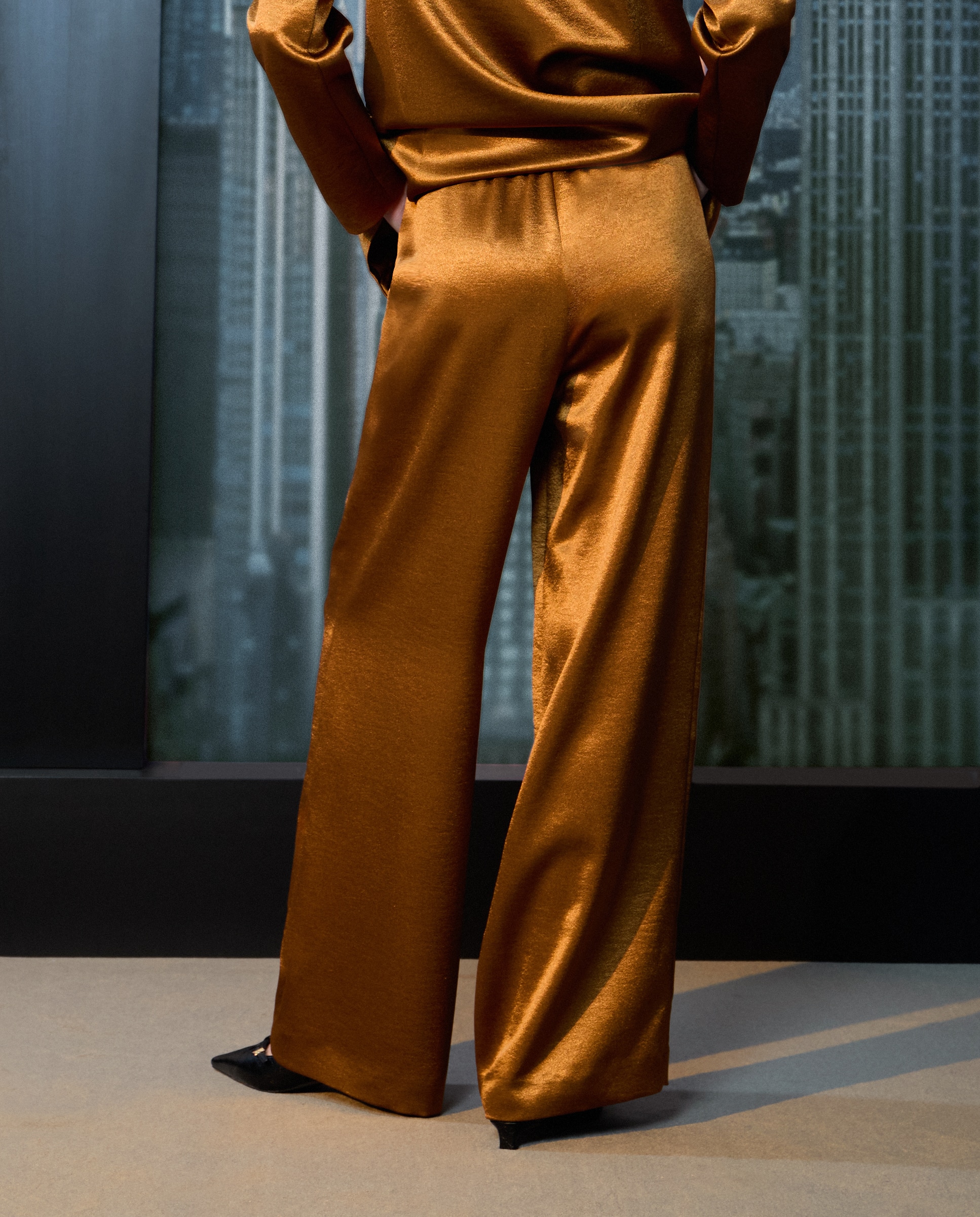 Blazer Lamé Liso Ouro-3