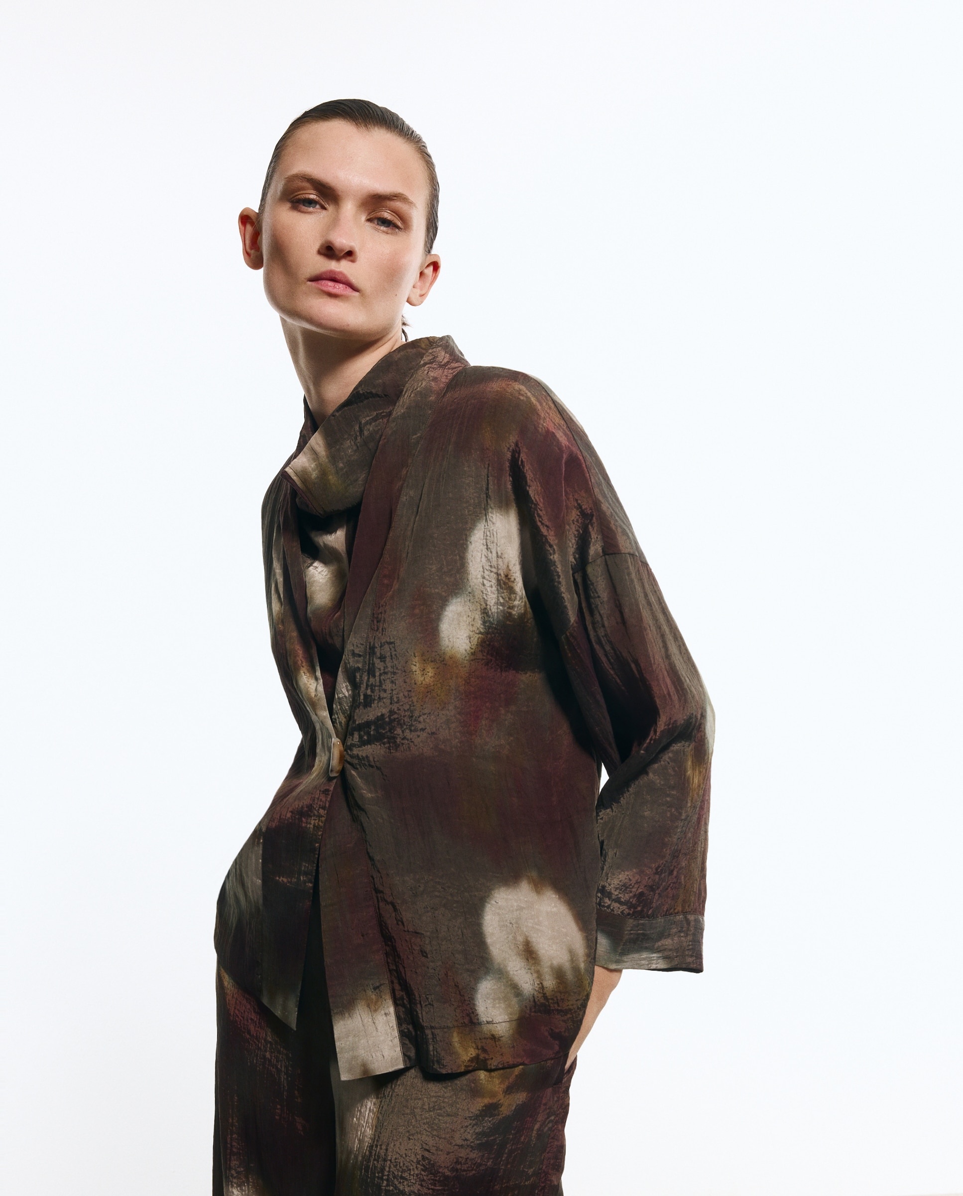 Imagem 0 de Kimono com Estampado Floral Esbatido