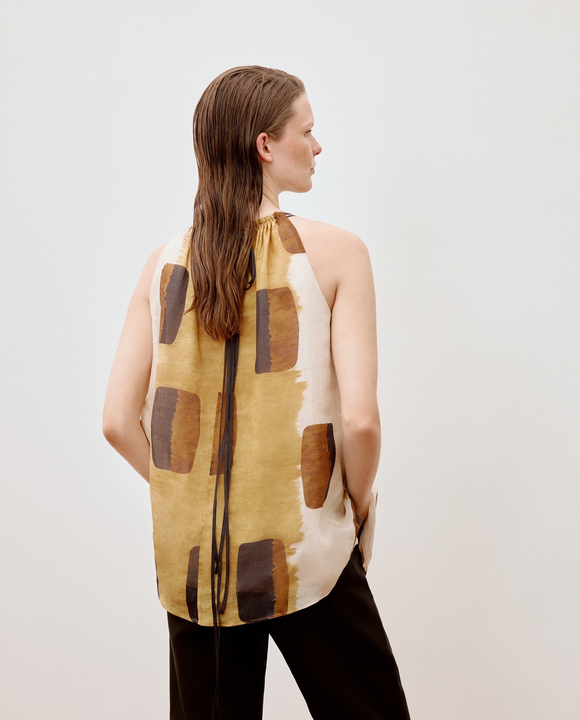 Top Halter com Estampado Geométrico Amarelo-3