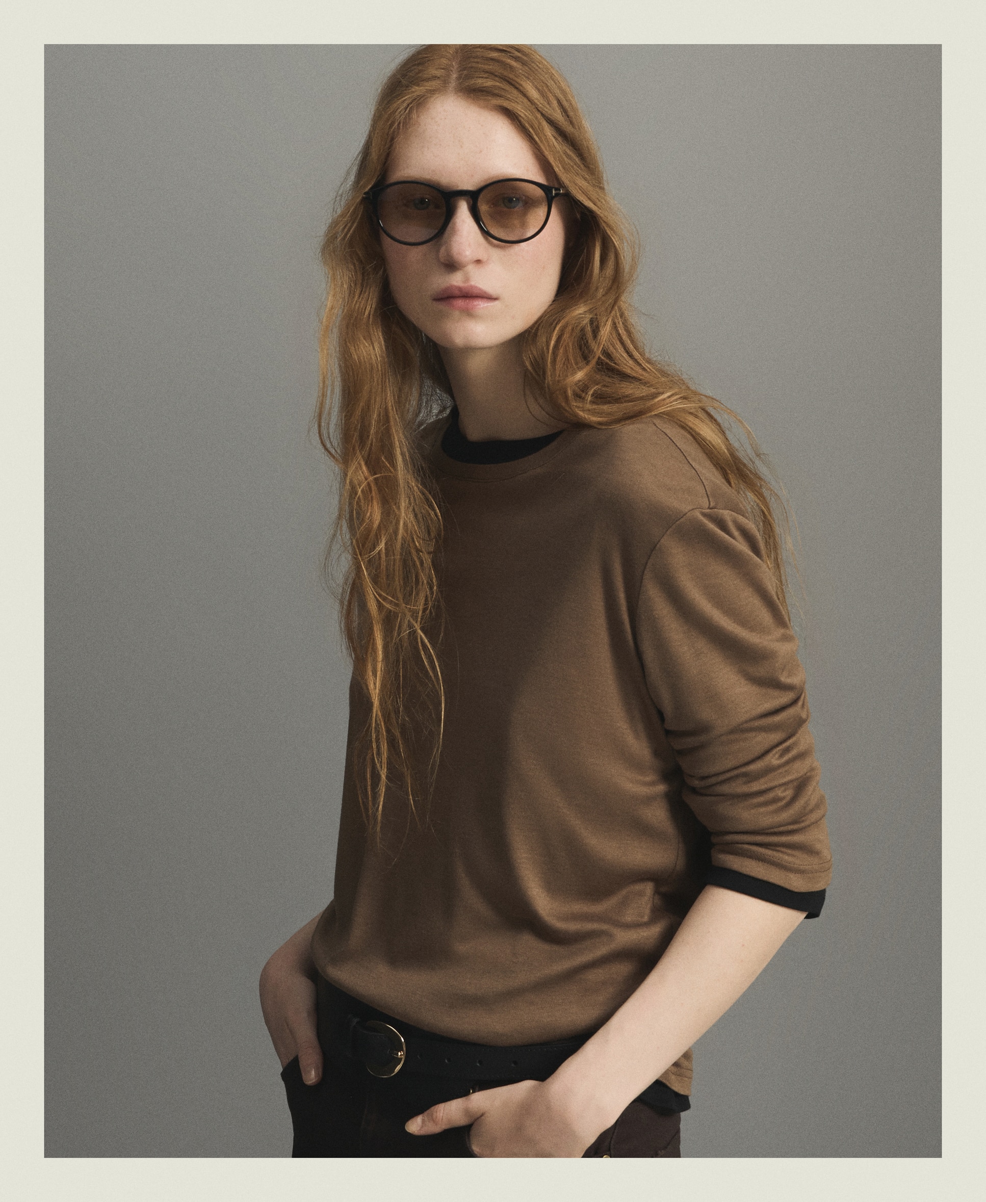 Imagen 1 de Camiseta de mujer con manga larga y tejido combinado - Woman Limited El Corte Inglés - Visón claro Visón claro
