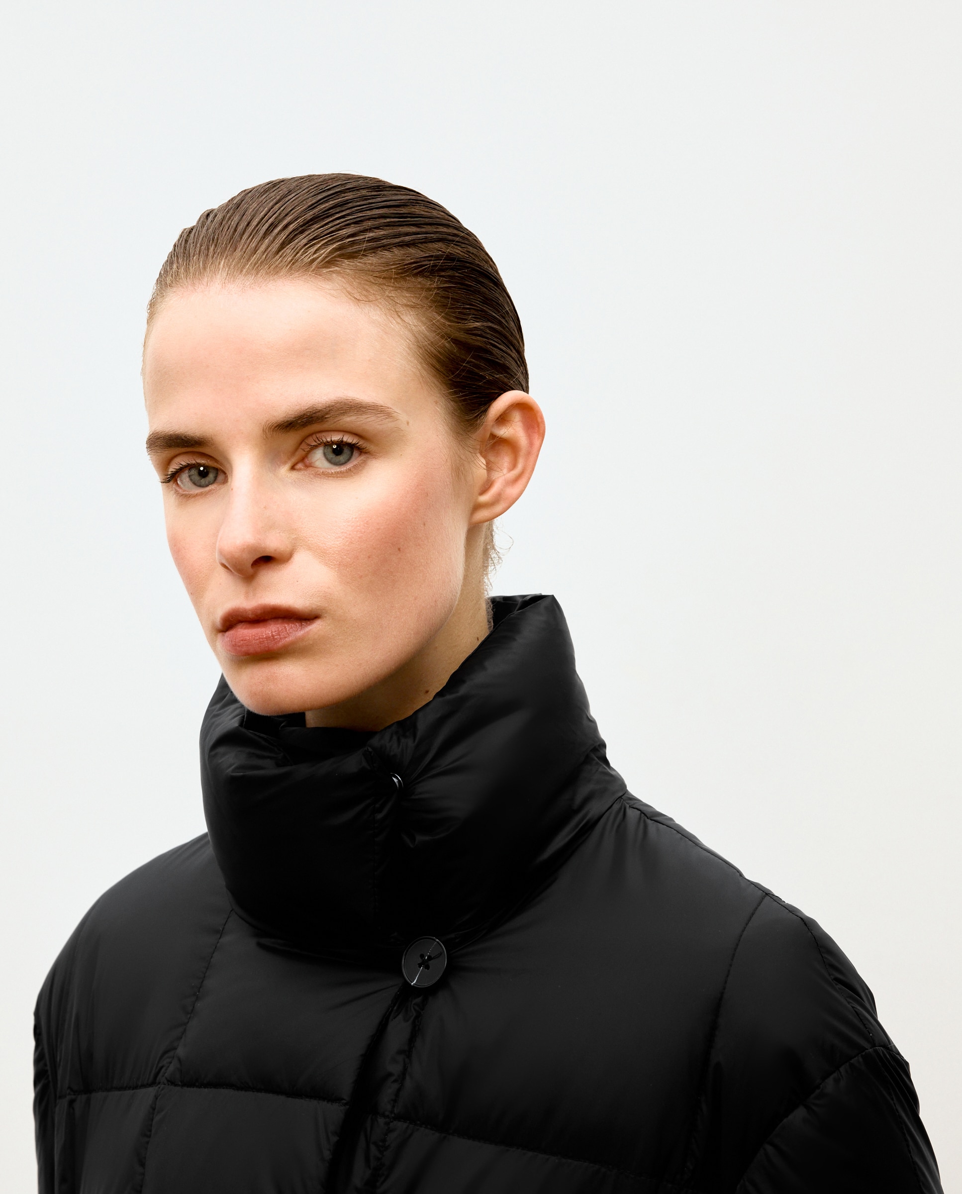 Abrigo de mujer con cuello envolvente acolchado largo - Woman Limited El Corte Inglés - Negro Negro-2