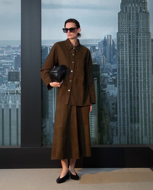 Imagen 0 de Falda larga de ante de mujer