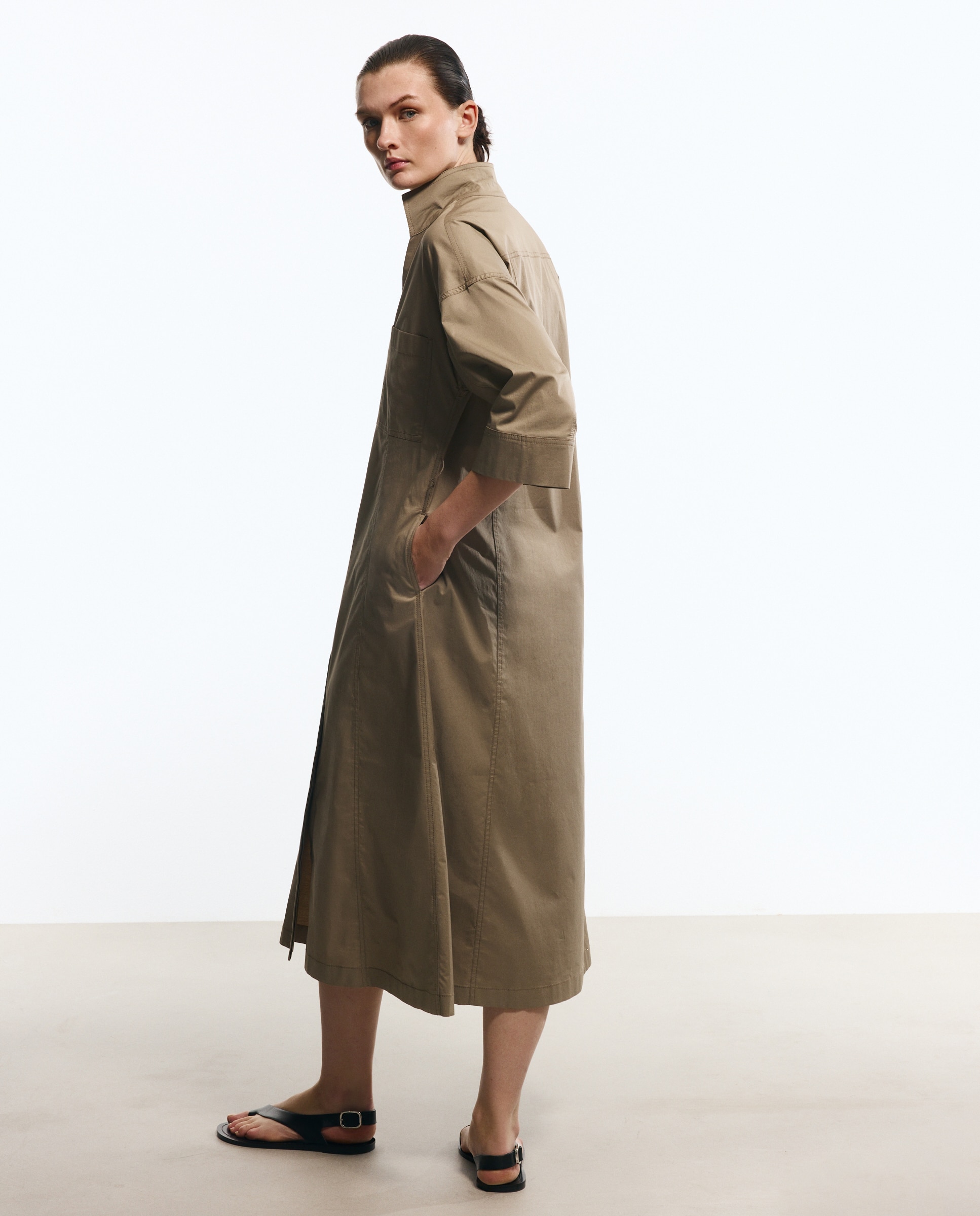 Vestido Midi com Manga 3/4 e Cinto com Fivela Caqui-4