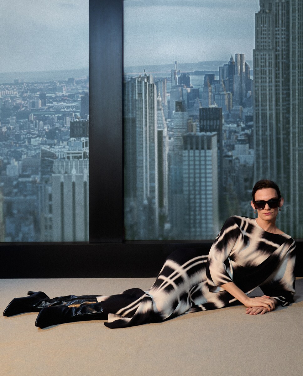 Vestido Midi com Estampado aos Quadrados Preto-2