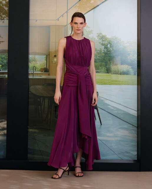 Vestido largo con fajín