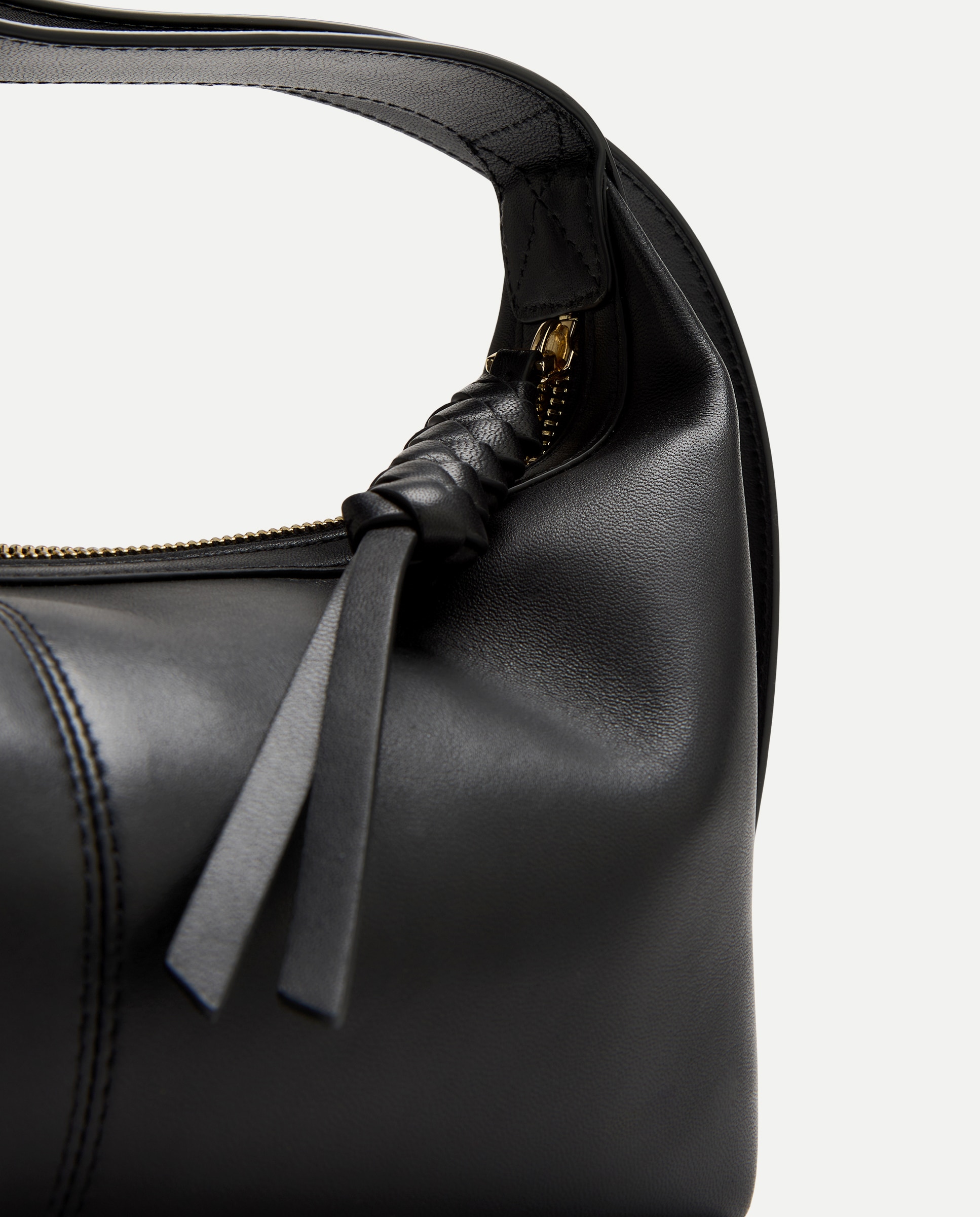 Mala a Tiracolo em Pele Preto-3