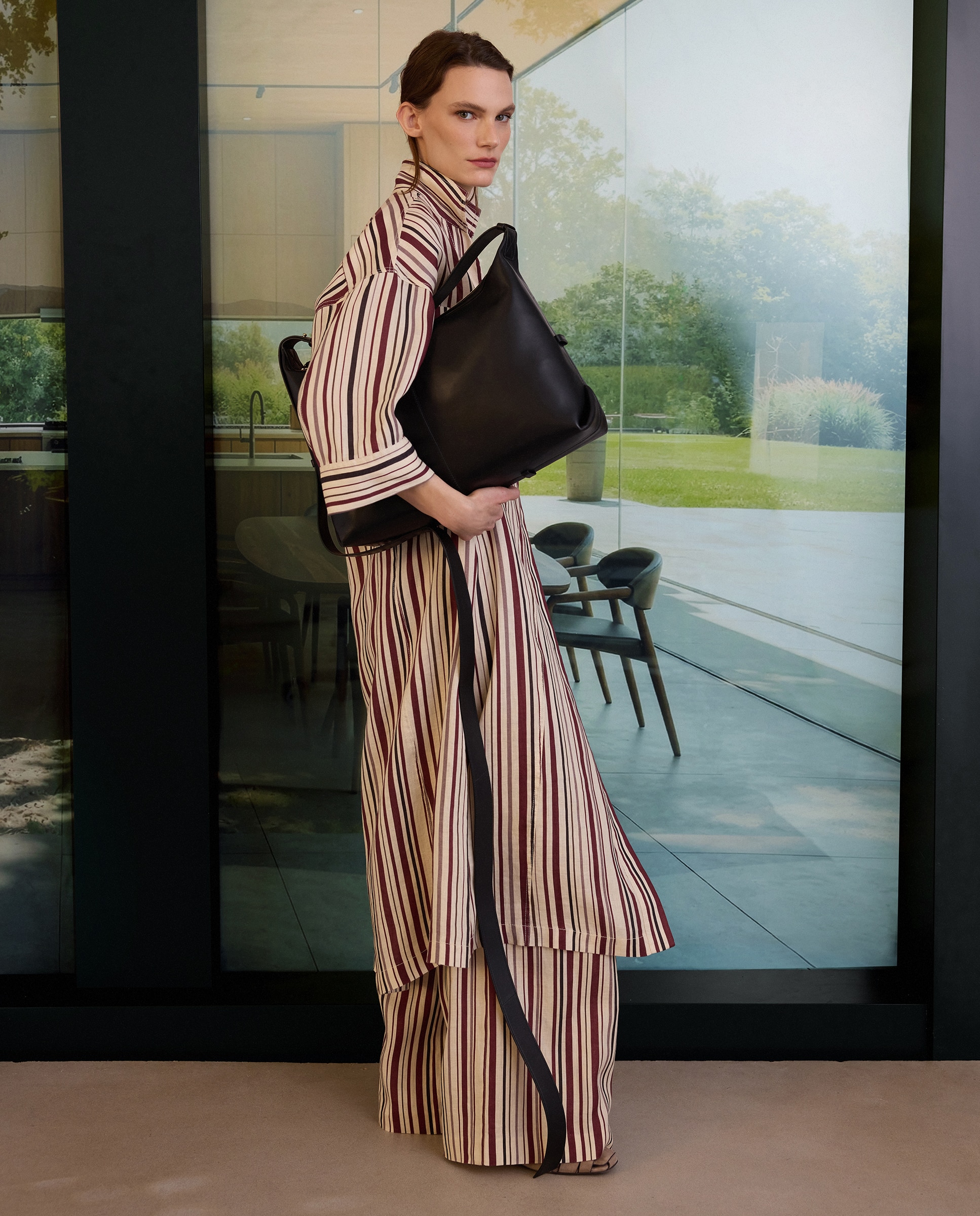 Mala a Tiracolo em Pele Preto-7