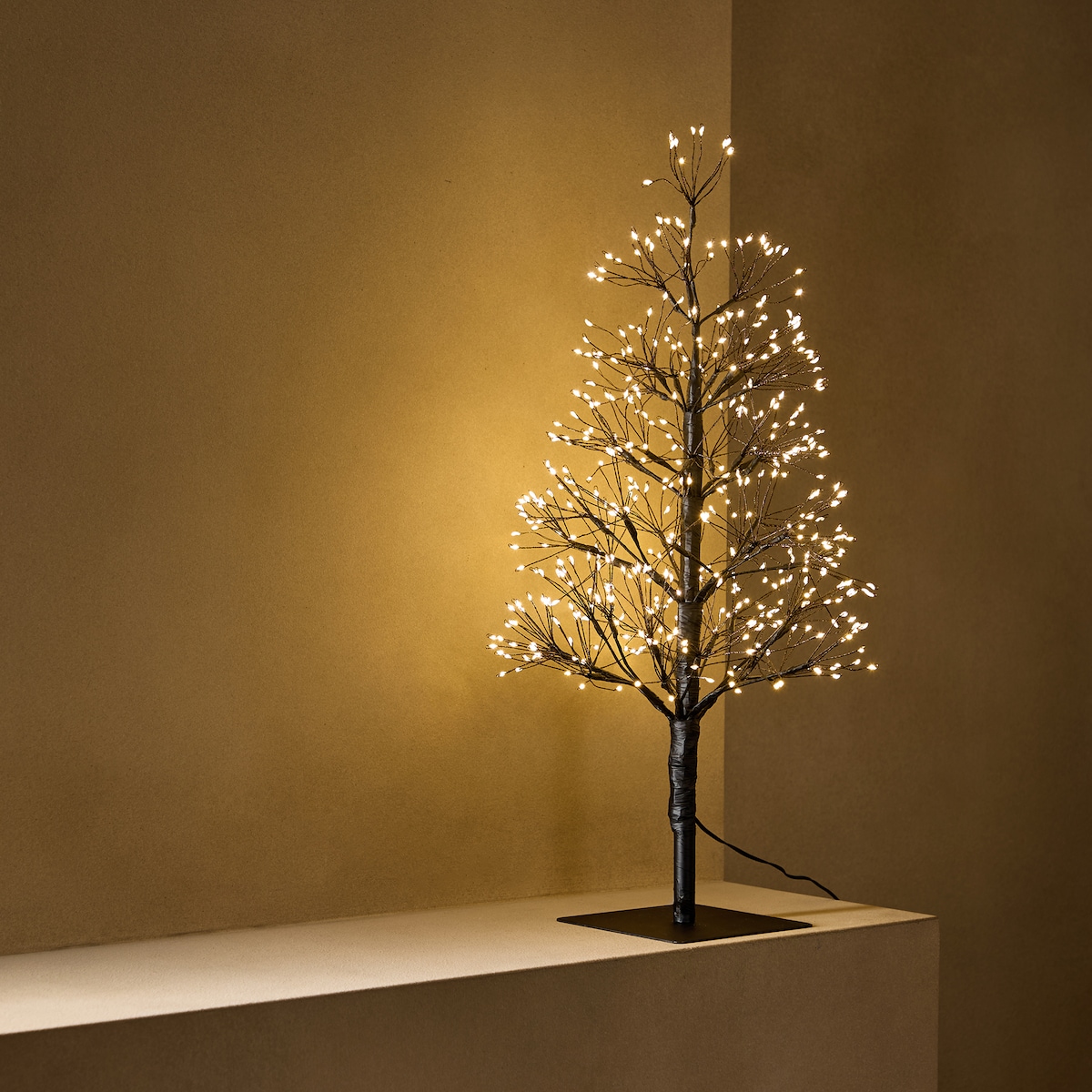 Árbol de mesa con luces LED Ciprés Navidad Negro-1