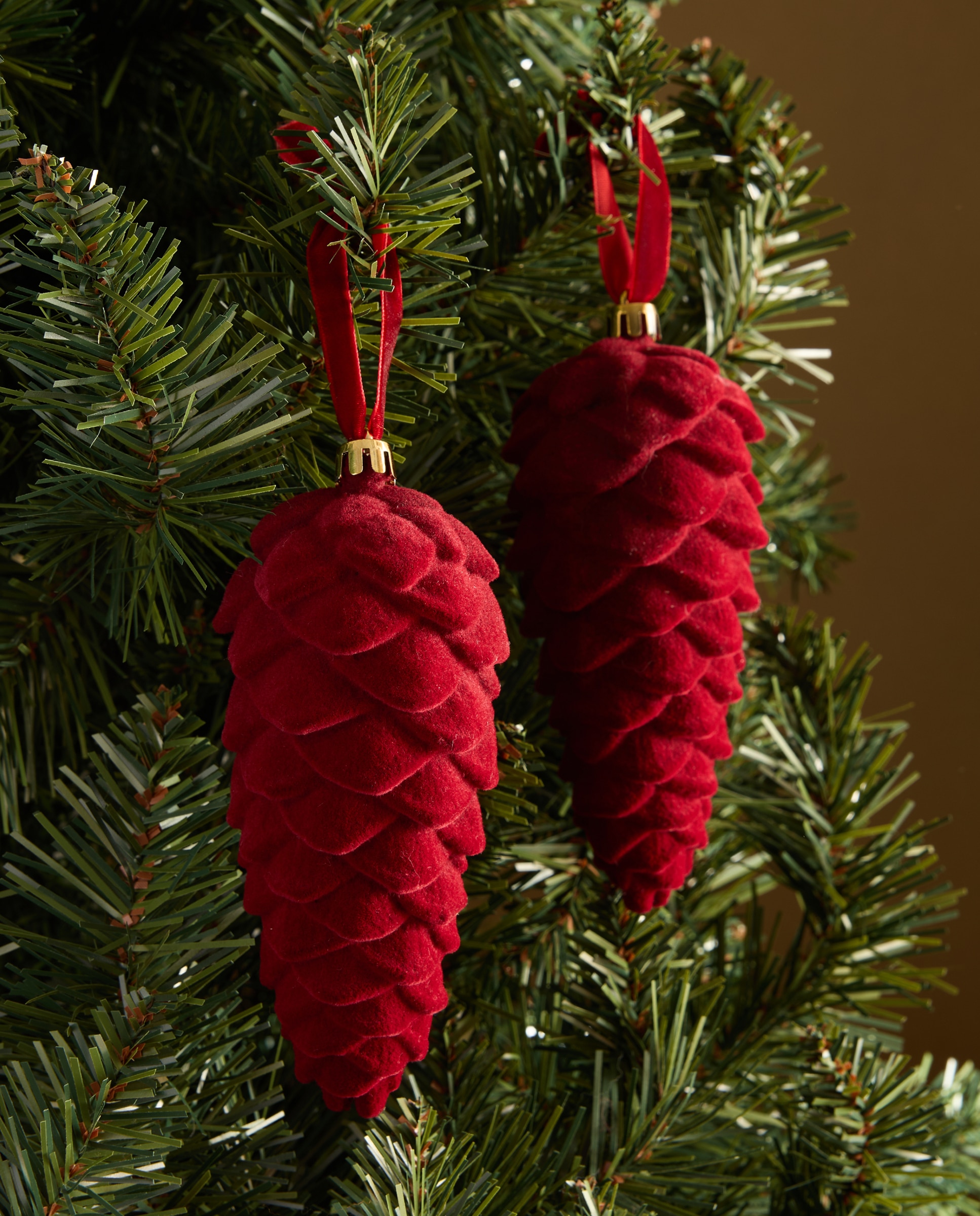 Imagem 0 de Conjunto de 2 Enfeites Pinha Flocada Natal