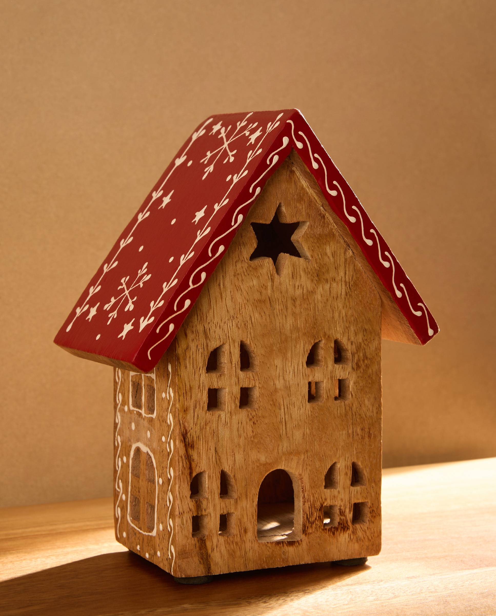 Figura Casa com Telhado Natal Vermelho-1
