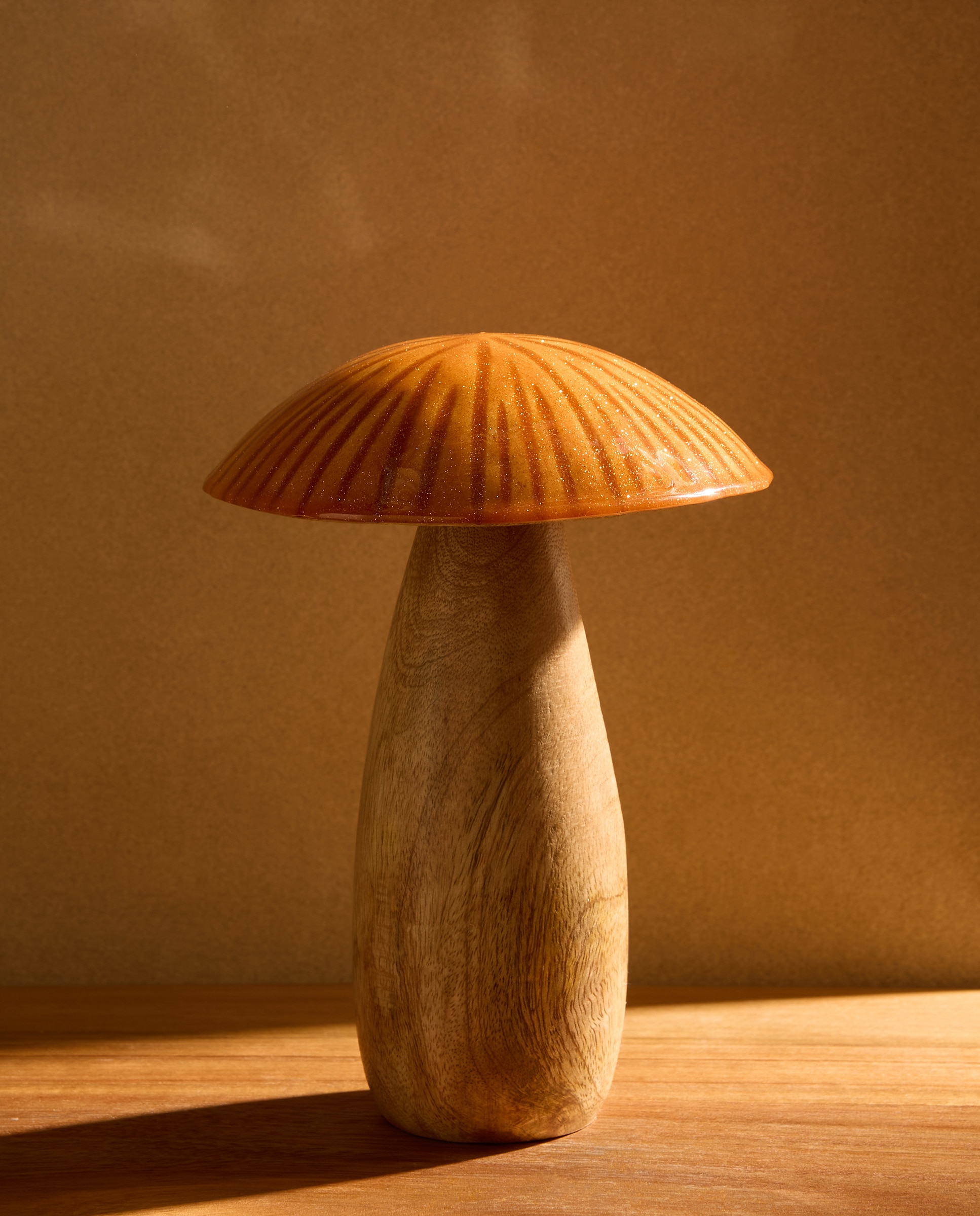 Imagem 0 de Figura Cogumelo de Madeira Médio Natal