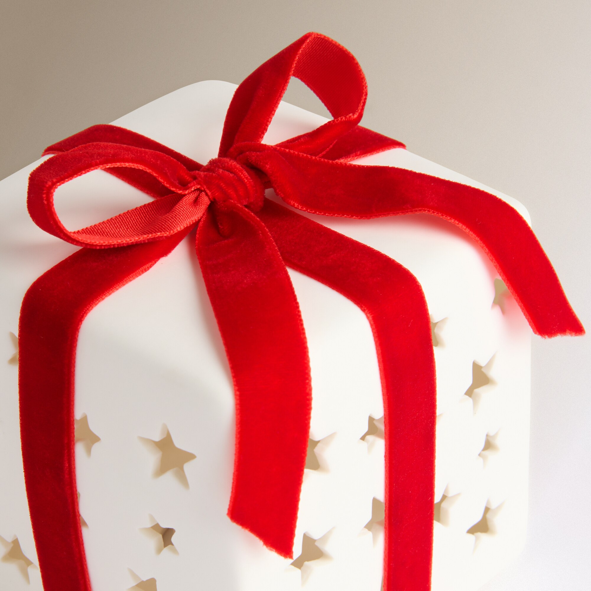 Figura Presente com Laço de Cerâmica com Luz LED Natal Branco-3
