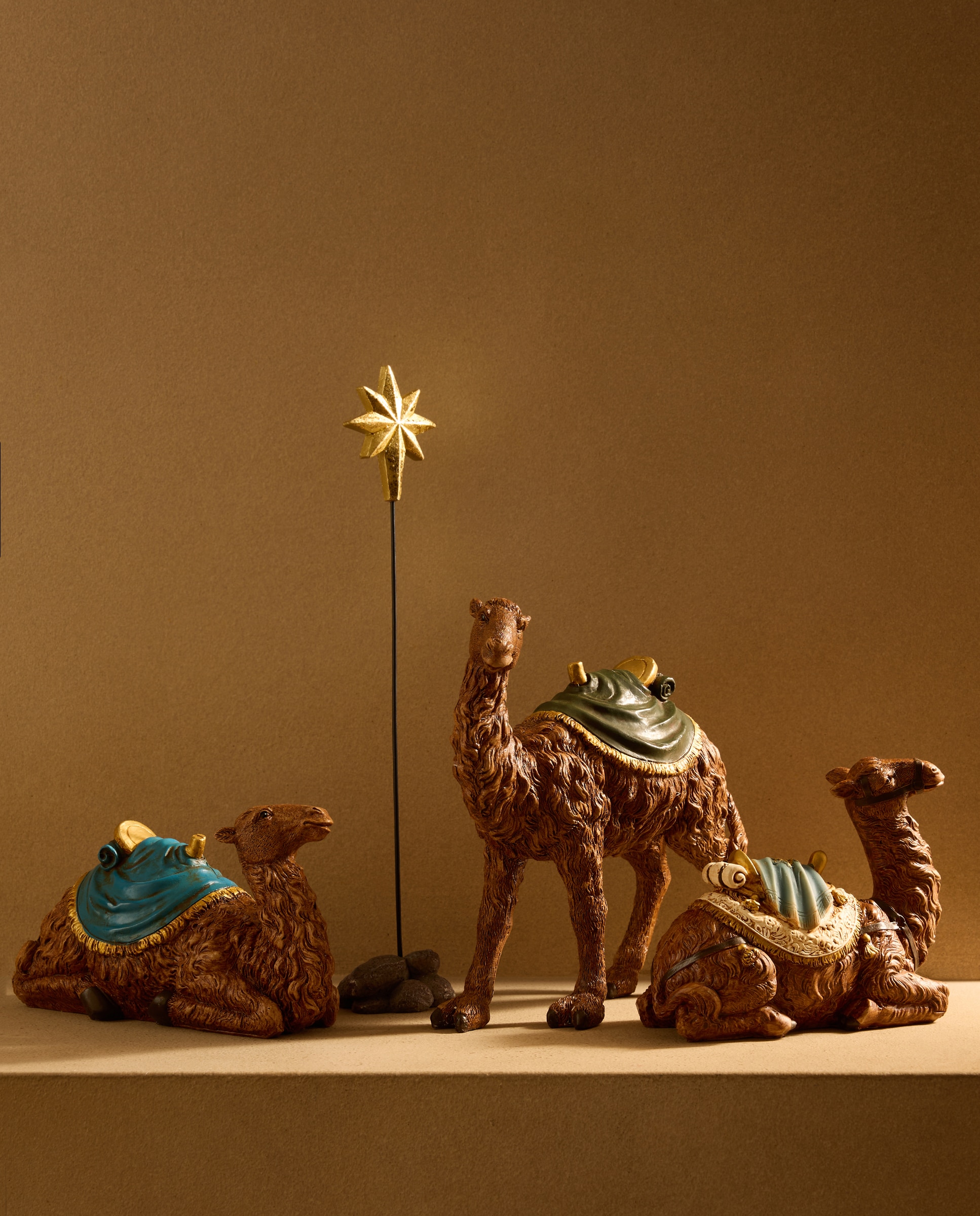 Imagem 0 de Conjunto de 4 Figuras Camelos e Estrela Natal