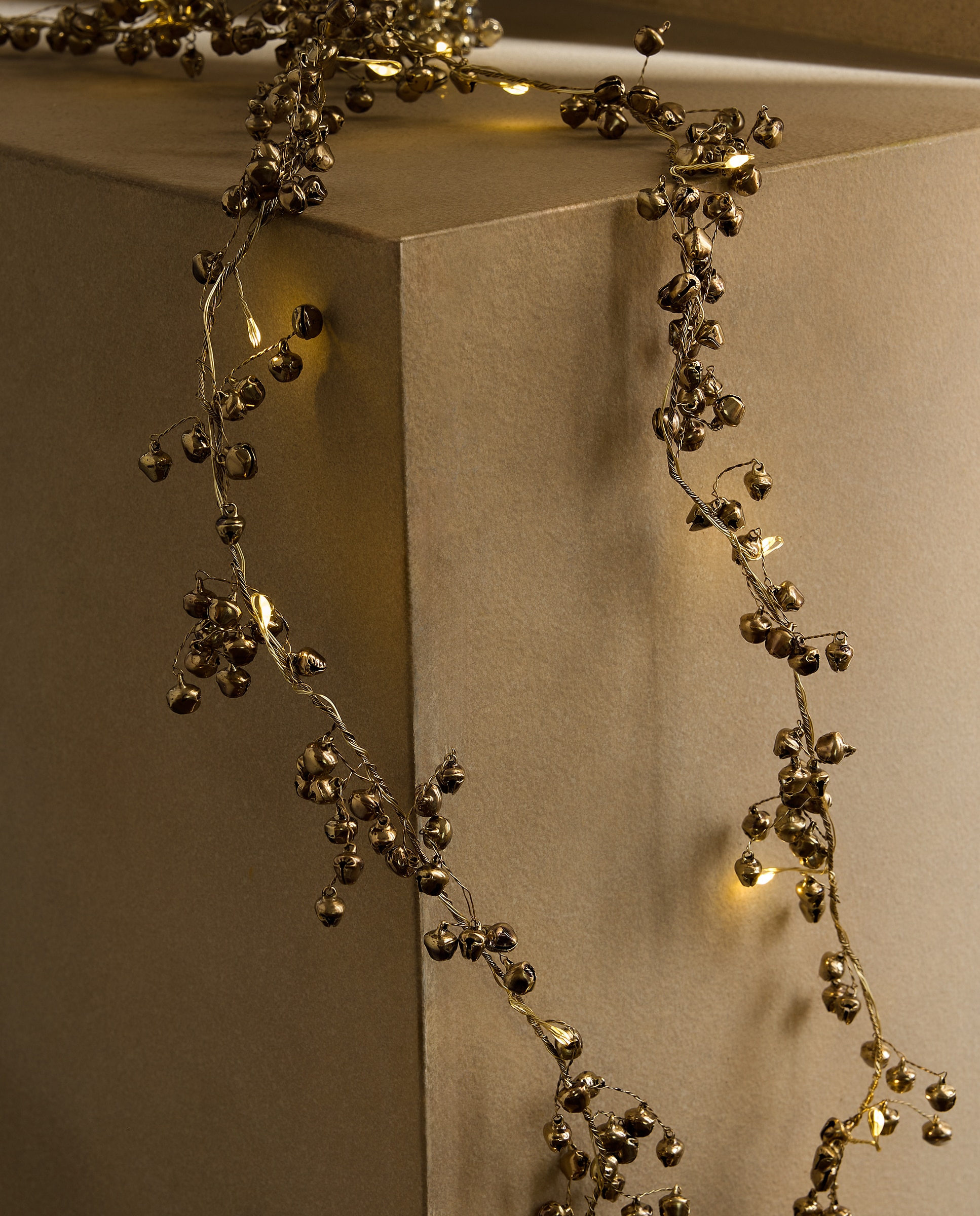 Imagen 0 de Guirnalda decorativa Cascabeles con 20 luces LED Navidad Metálico