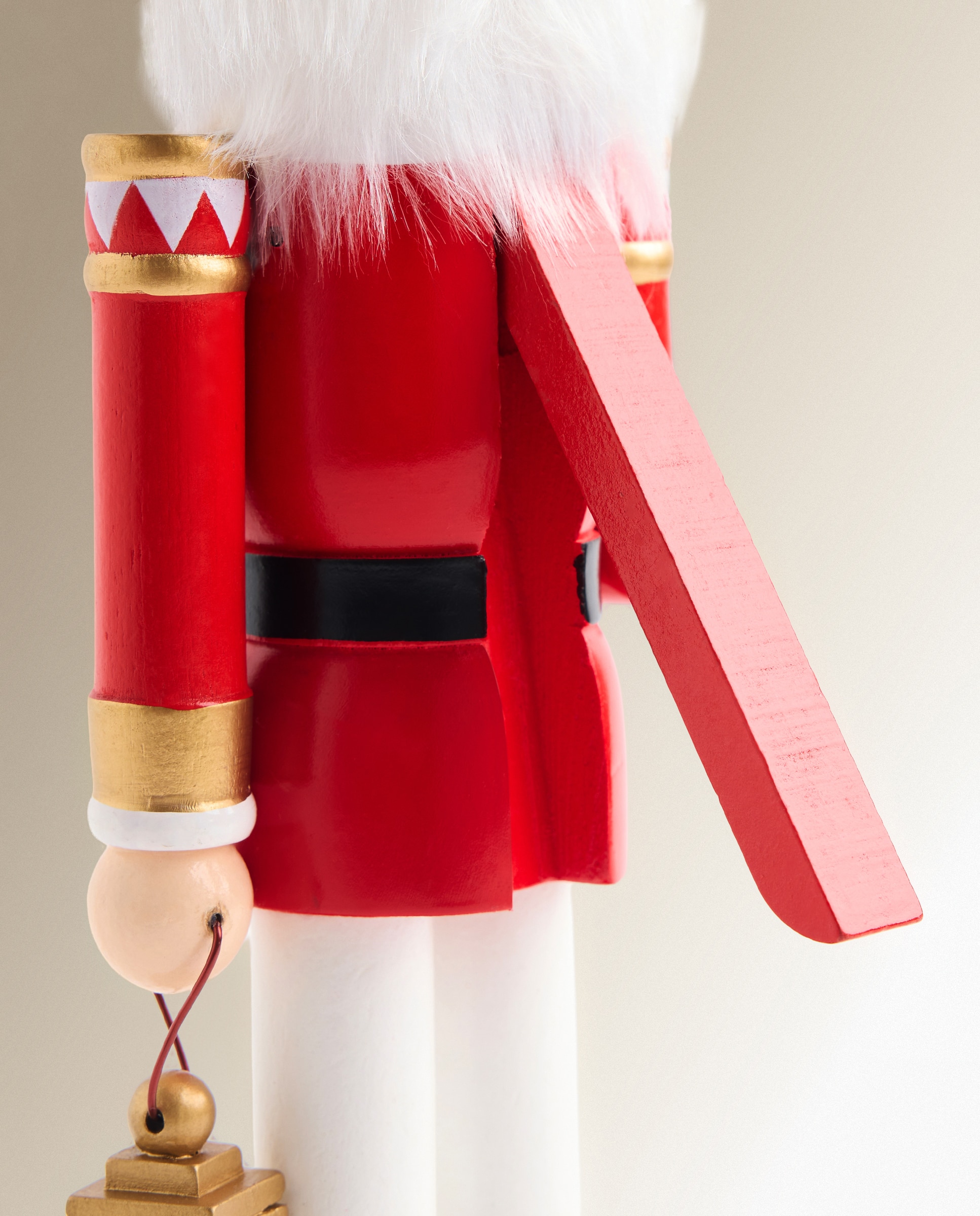 Figura Soldado Quebra-Nozes com Lanterna Vermelho-4