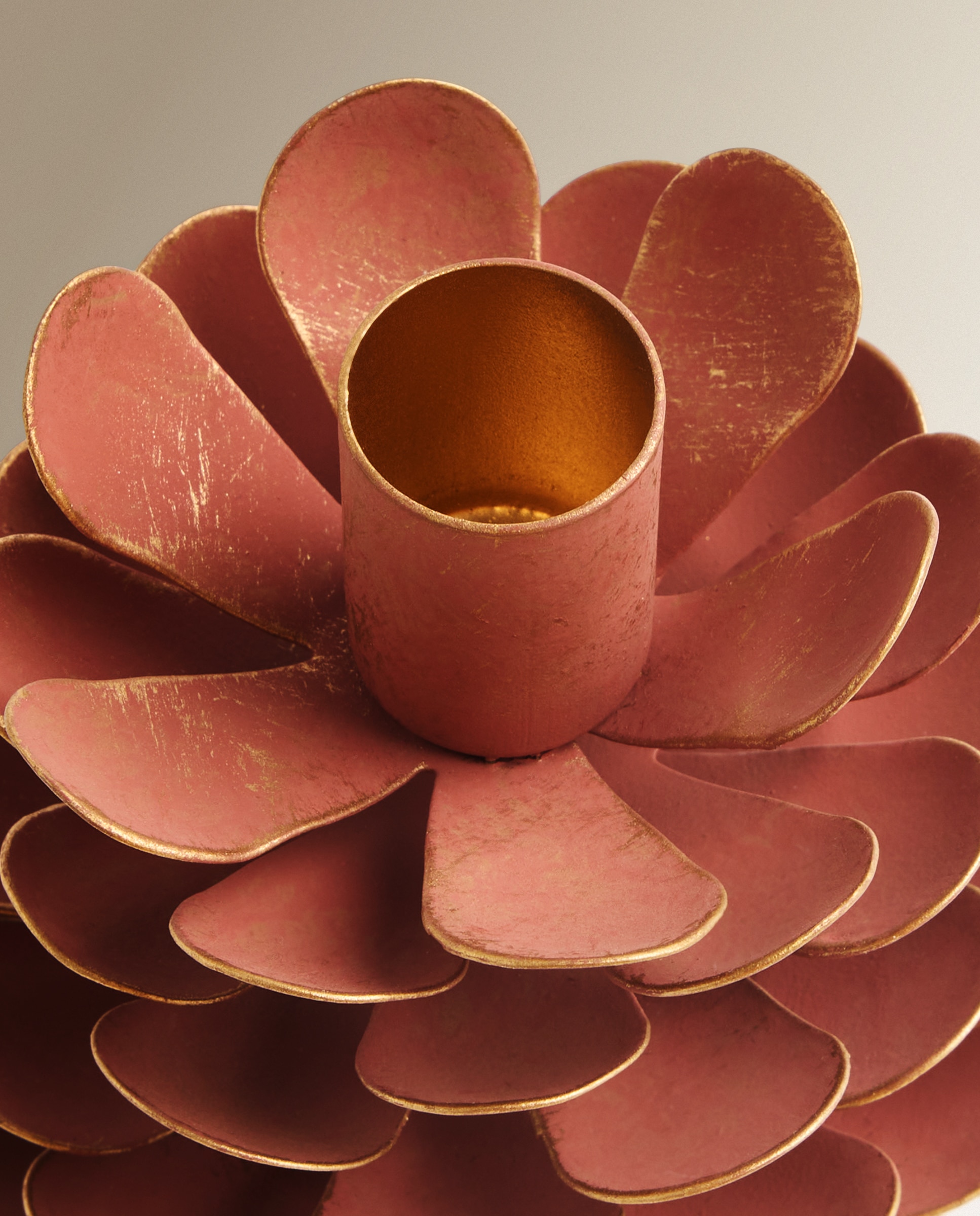 Imagen 3 de Portavelas de metal Piña Navidad - Rosa Grande Rosa