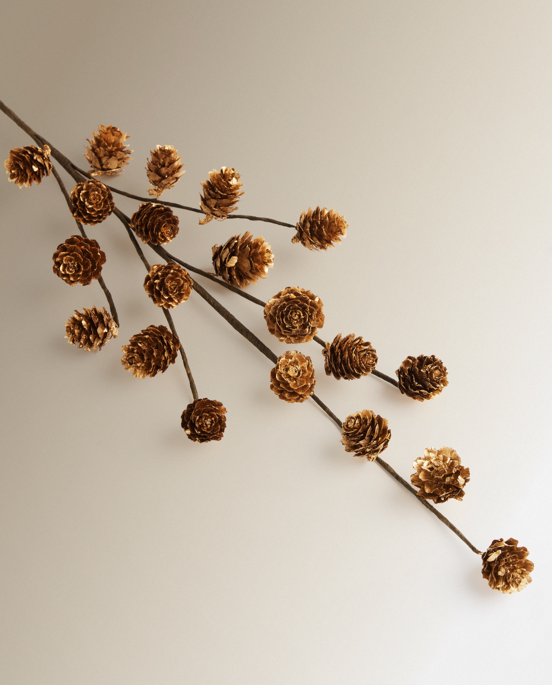Ramo Decorativo Preservado pinhas Natal Dourado-2
