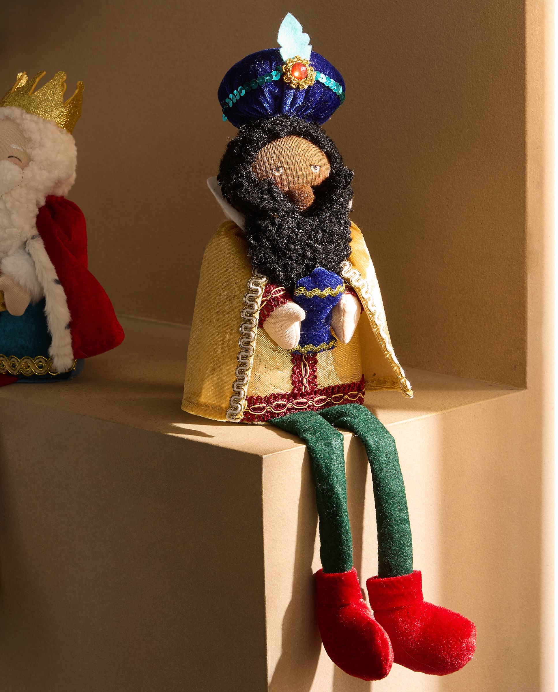 Imagen 1 de Muñeco Rey Mago Baltasar con piernas colgantes Navidad El Corte Inglés Multicolor