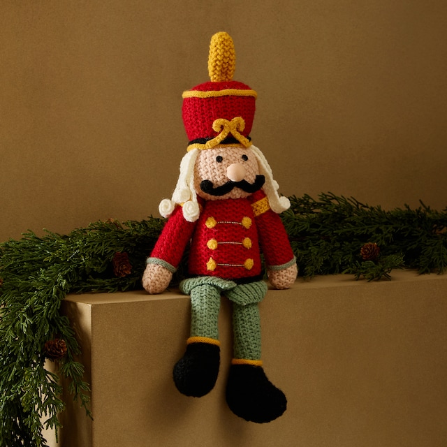 Imagen 0 de Muñeco Cascanueces sentado Crochet Navidad