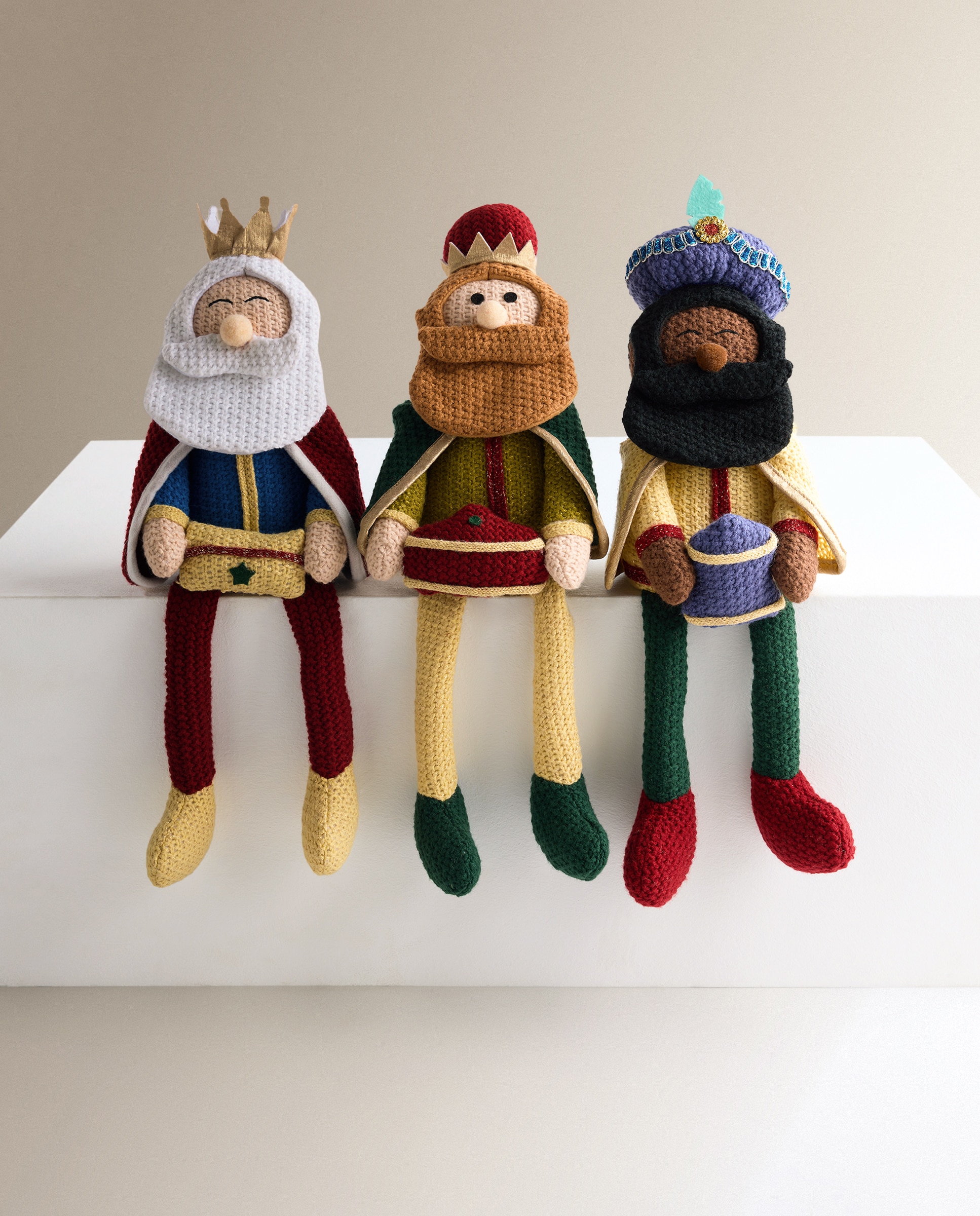 Boneco Baltazar de Crochet com Pernas Pendentes Multicolor-4