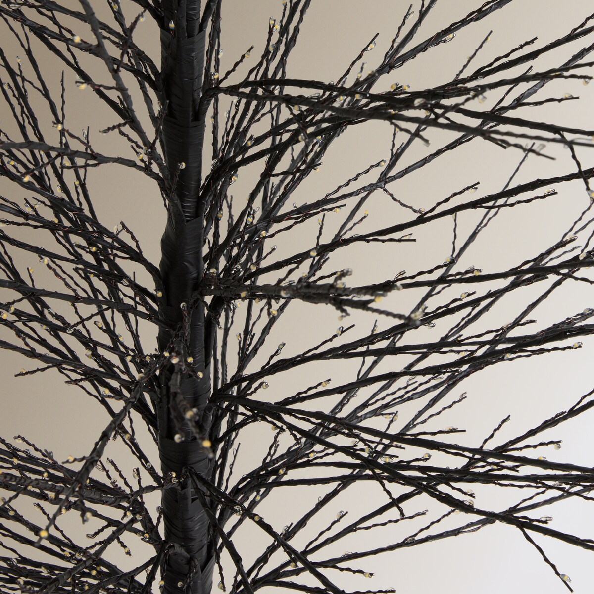 Árbol de suelo contemporáneo con luz LED para exterior Maladeta Navidad El Corte Inglés Negro-3