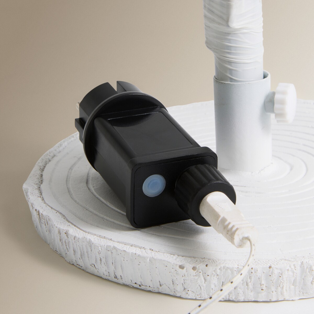 Árbol de suelo contemporáneo con luz LED para exterior Posets Navidad El Corte Inglés Blanco-5