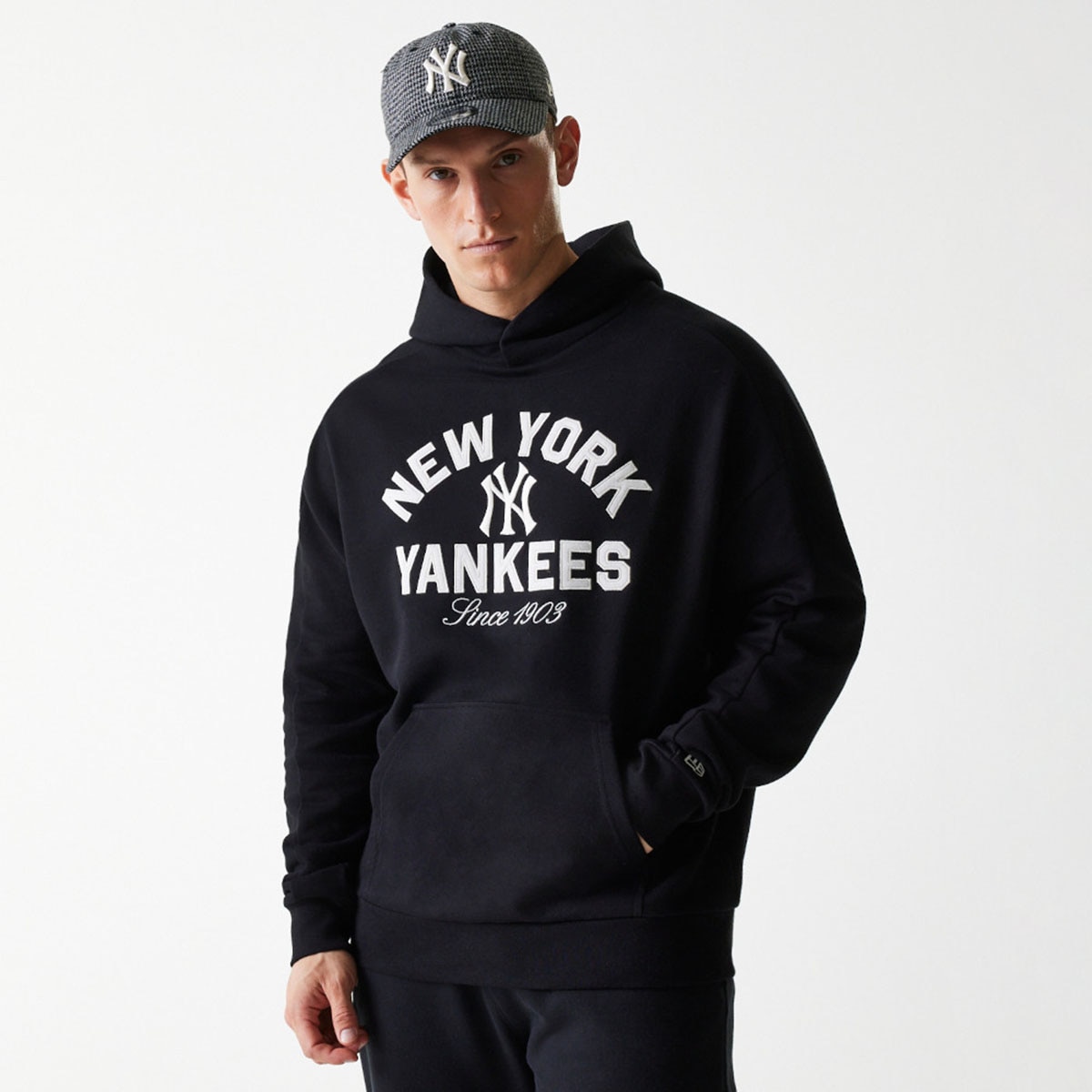 Imagen 1 de Sudadera Oversized New York Yankees MLB Graphic - Negro Negro