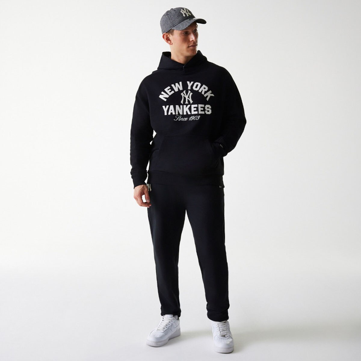 Imagen 4 de Sudadera Oversized New York Yankees MLB Graphic - Negro Negro