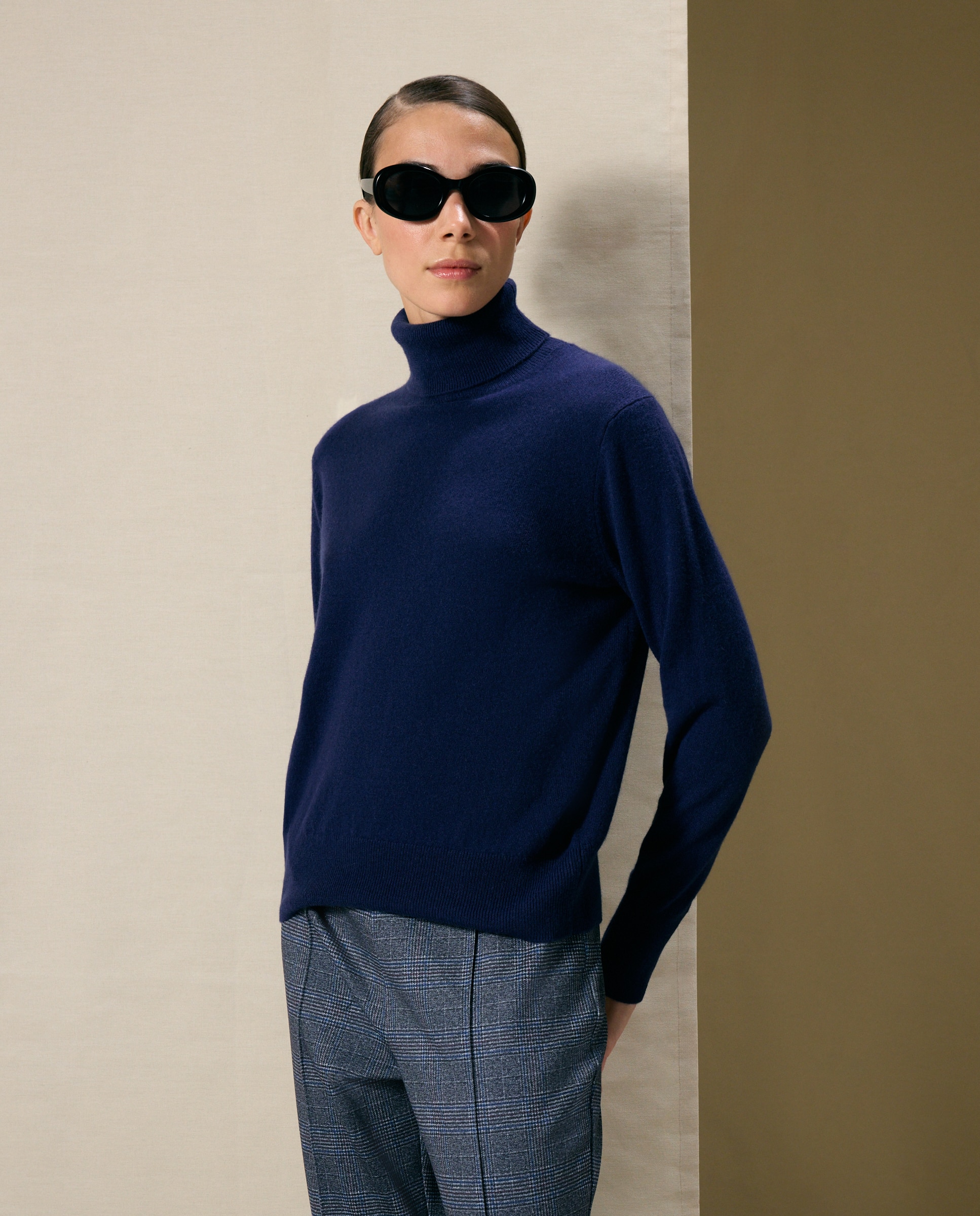 Jersey de mujer en cashmere con cuello cisne - Woman El Corte Inglés - Azul marino Azul marino-1