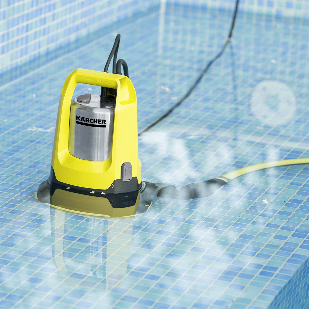 Bomba de achique sumergible Karcher SP 17.000 Flat Level Sensor Amarillo-5