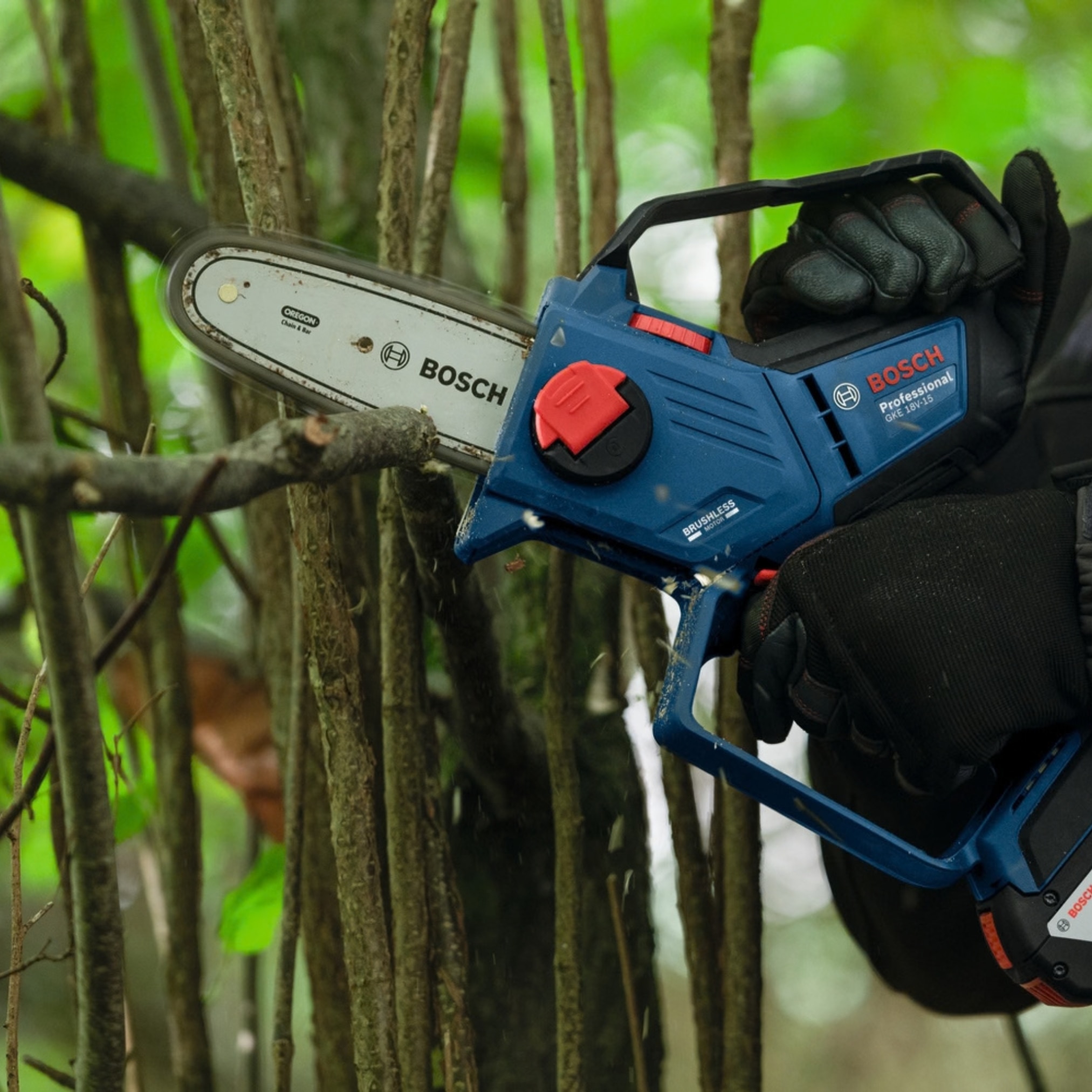 Motosiera Poda 18V Gke 18V-15 Azul-4