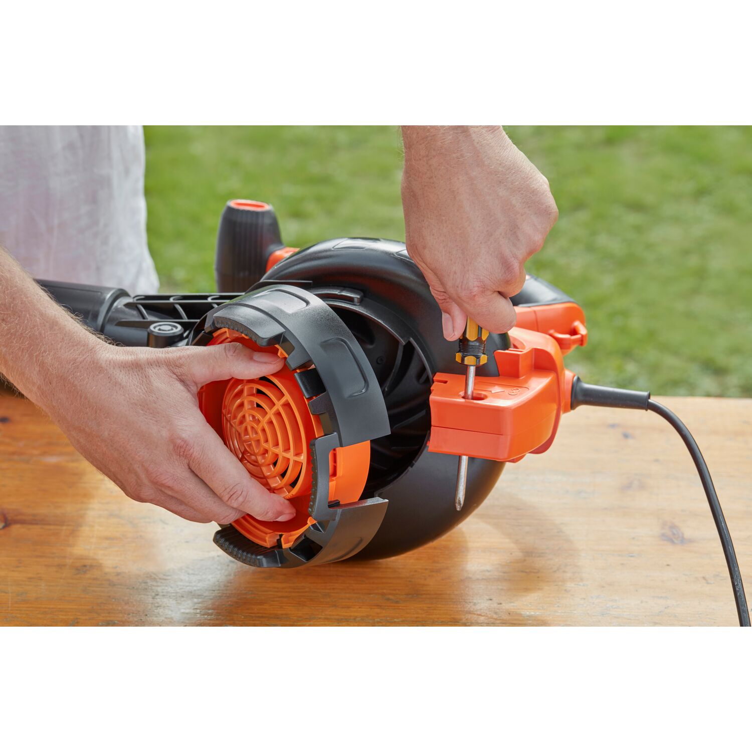 Aspirador Soplador Triturador Eléctrico BEBLV031-QS Naranja / Negro-3
