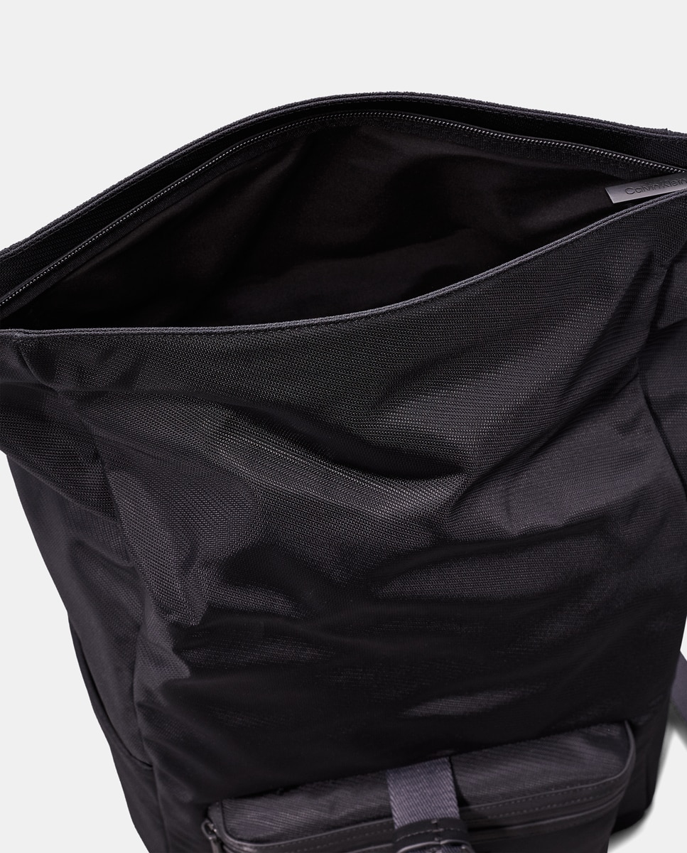 Mochila com a Parte Superior Enrolável Preto-4