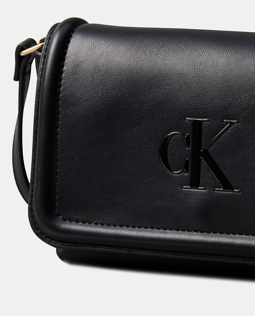 Bolso bandolera cierre solapa con logo CK - Calvin Klein - Negro Negro-4