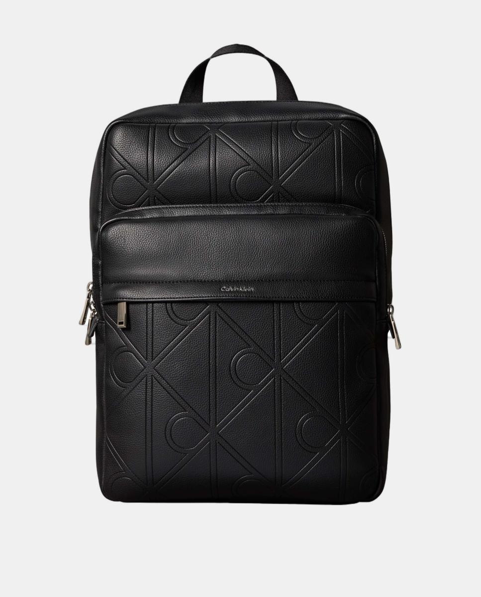 Imagem 0 de Mochila com Estampado de Emblema com Monograma