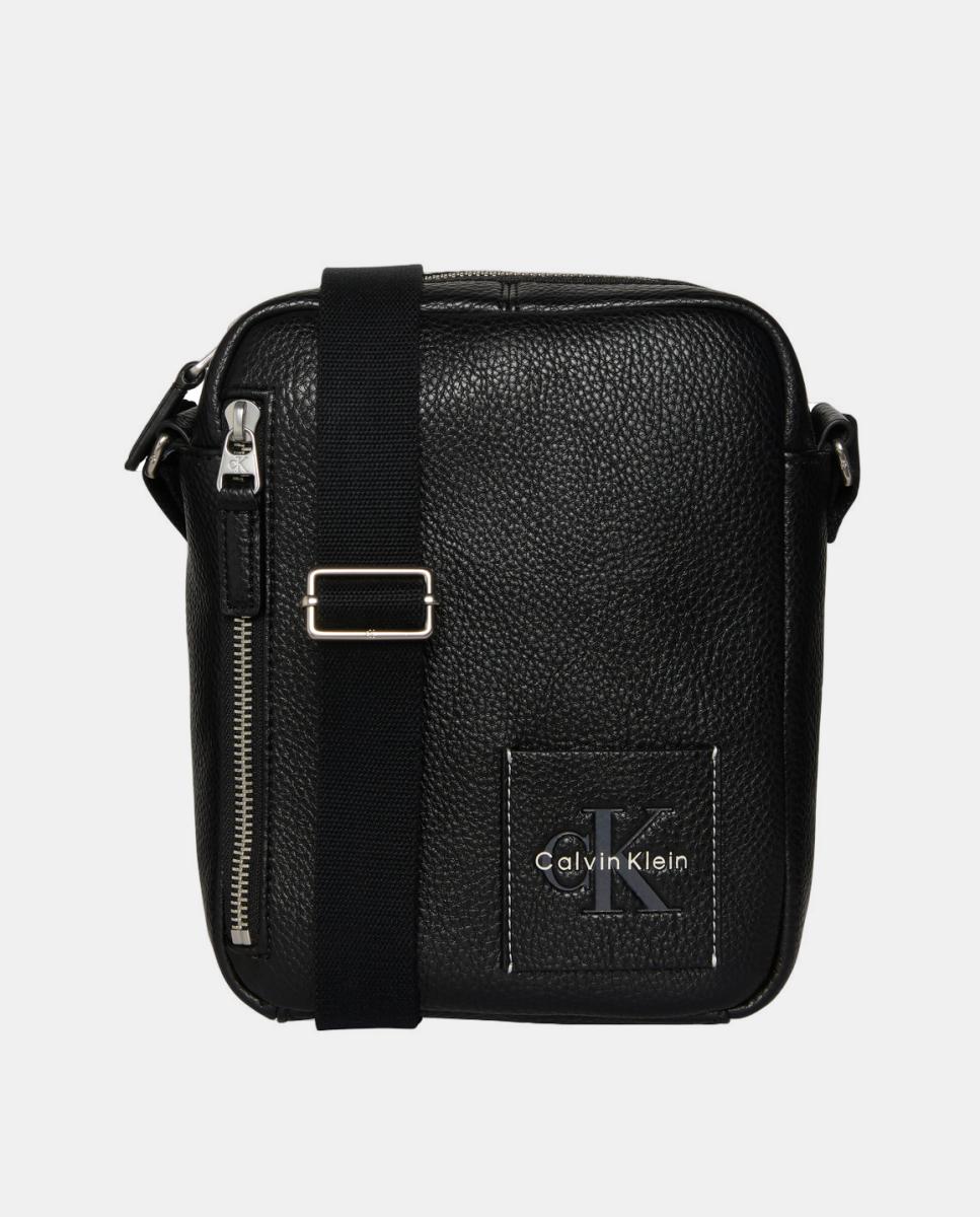 Imagen 0 de Bandolera Calvin Klein de hombre con textura peable Negro