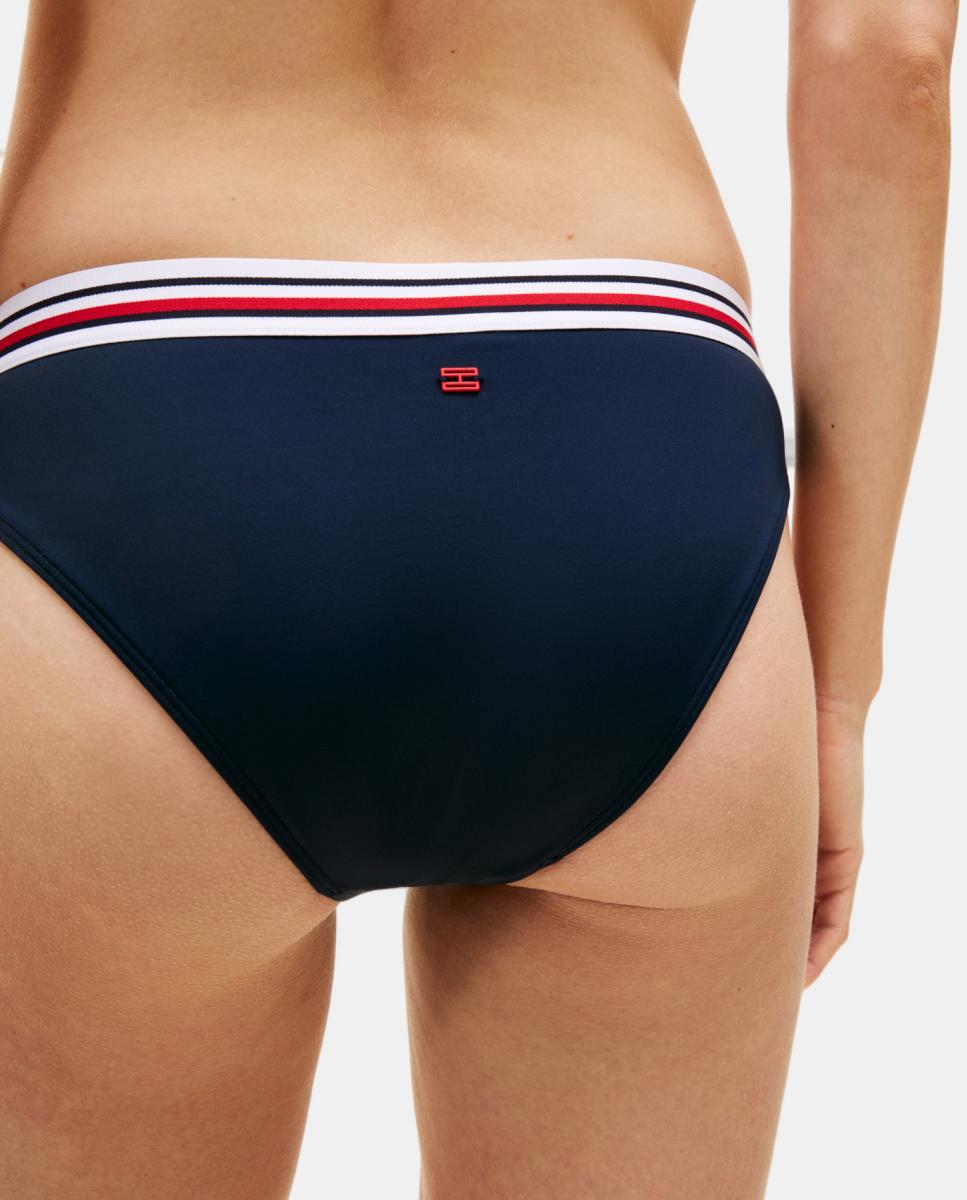 Tanga com Cintura em Contraste nas Cores da Marca Azul-marinho-3