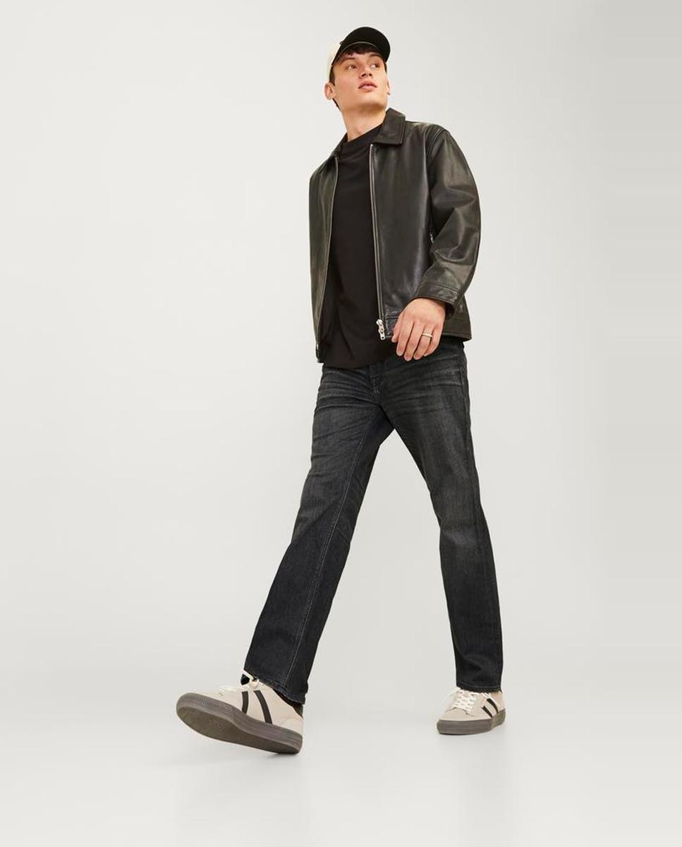 Jeans Regular Fit Preto-8