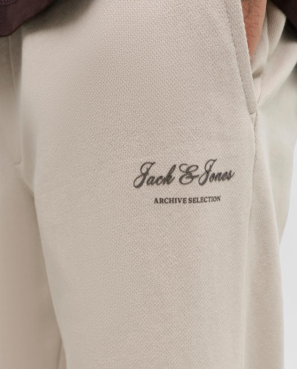 Pantalón jogger de hombre regular fit con cintura ajustable - Jack & Jones - Crema Crema-5