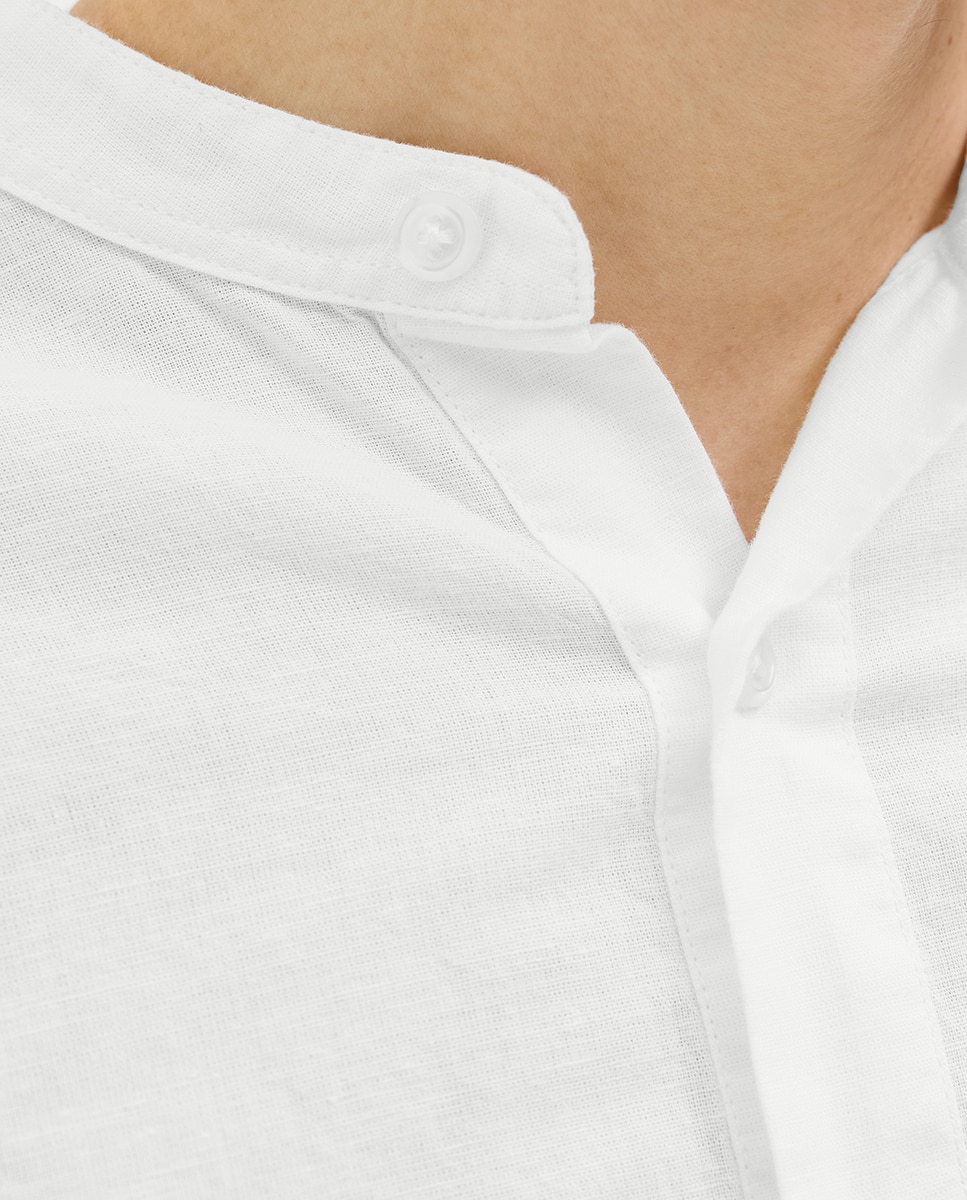 Camisa de Manga Comprida com Gola à Padre Branco-4