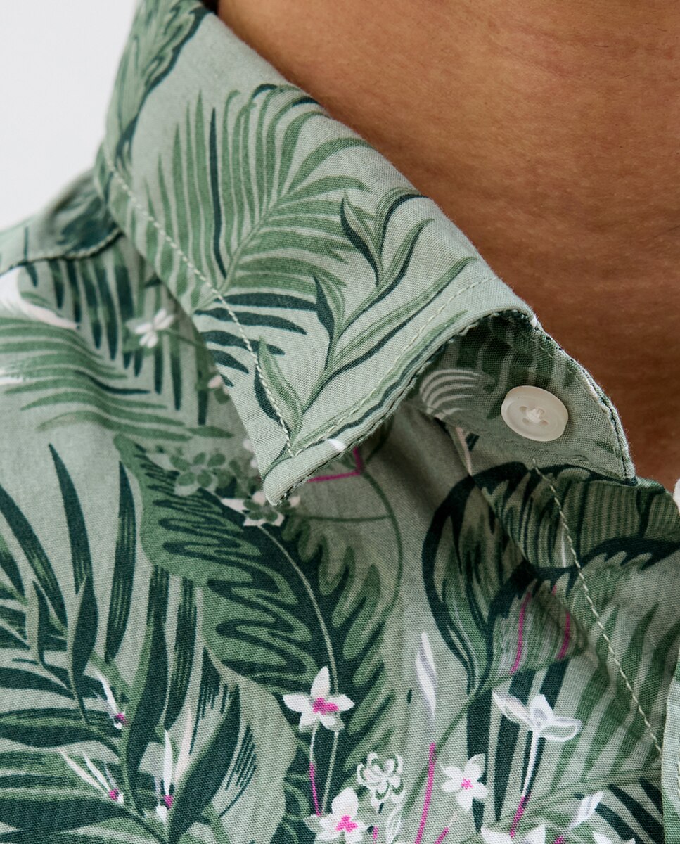 Camisa de Manga Curta com Estampado Floral Verde-5