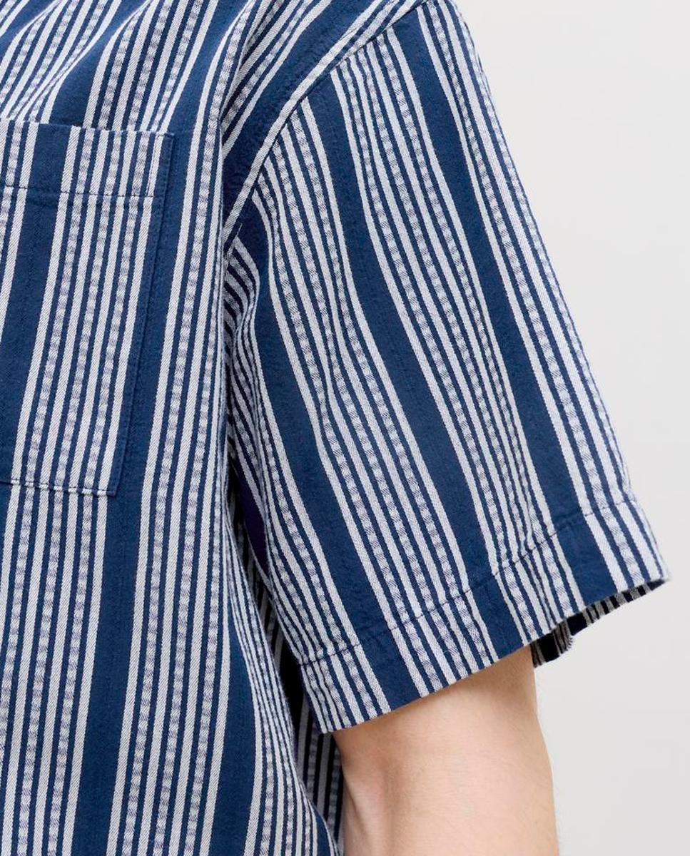 Camisa Resort Estampada com Manga Curta Azul-marinho-4