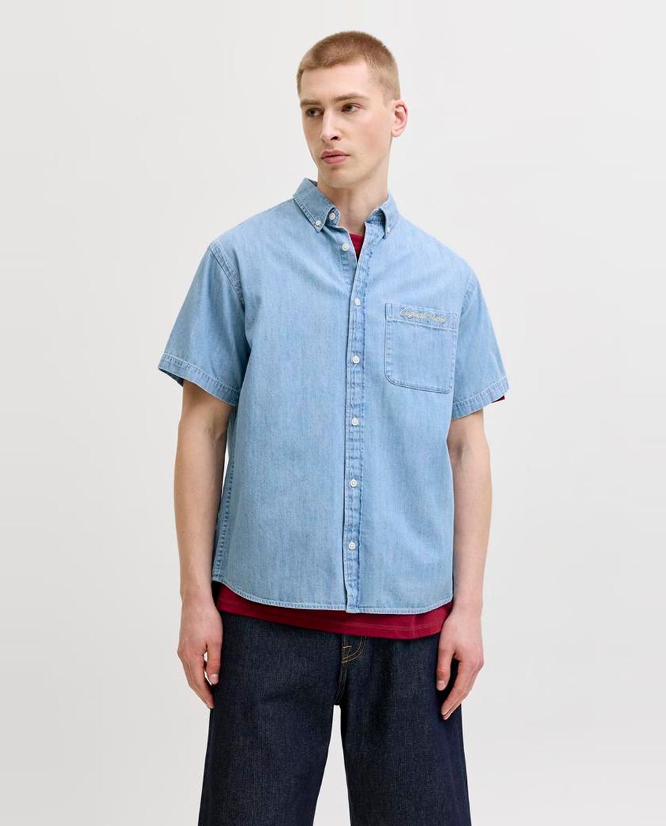 Imagem 0 de Camisa Lisa em Tecido Chambray com Manga Curta