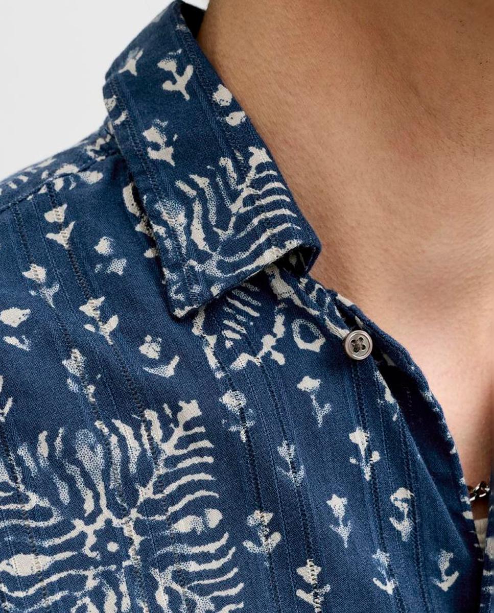 Camisa Estampada de Manga Curta Azul-4