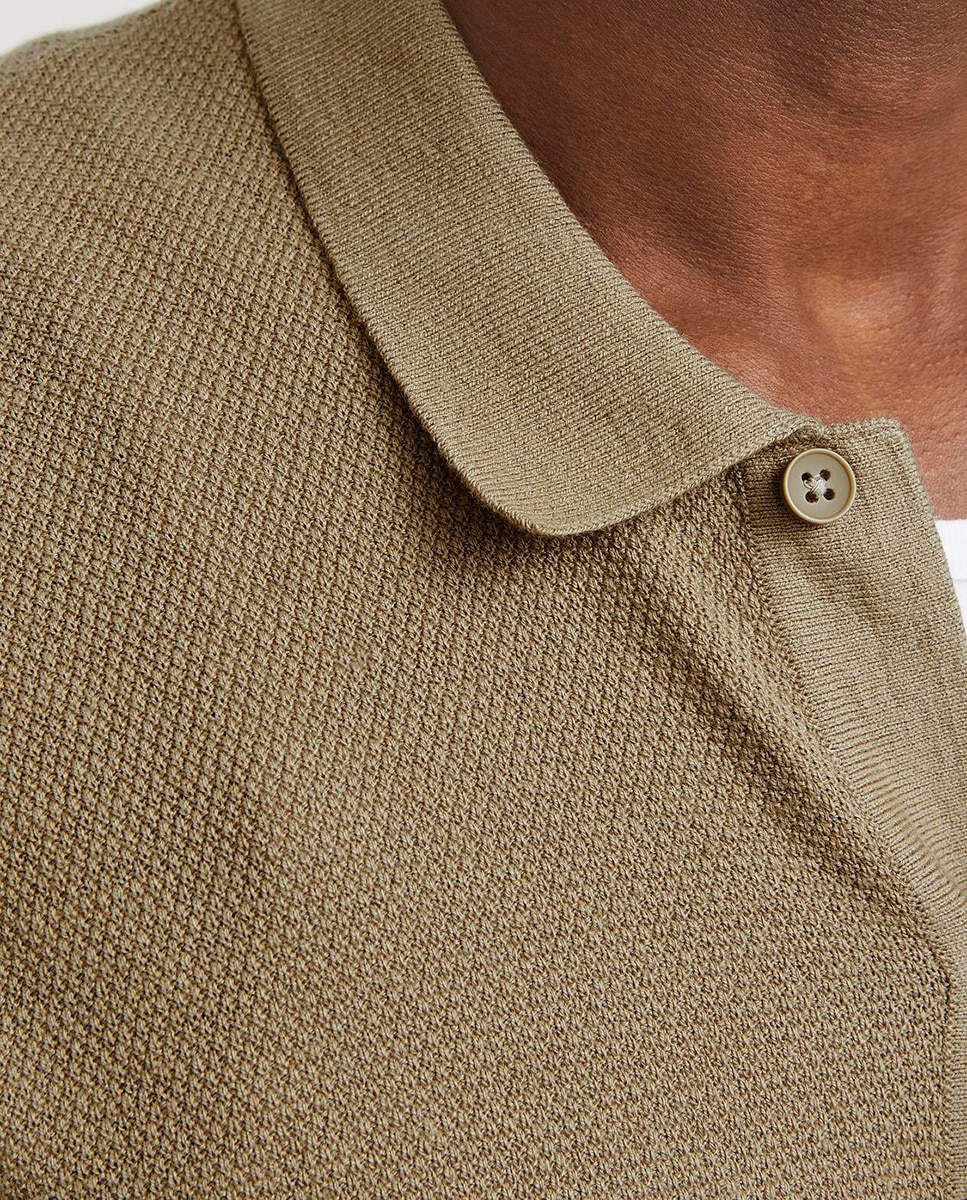 Camisola de Malha de Manga Curta com Gola em Bico Bege-4