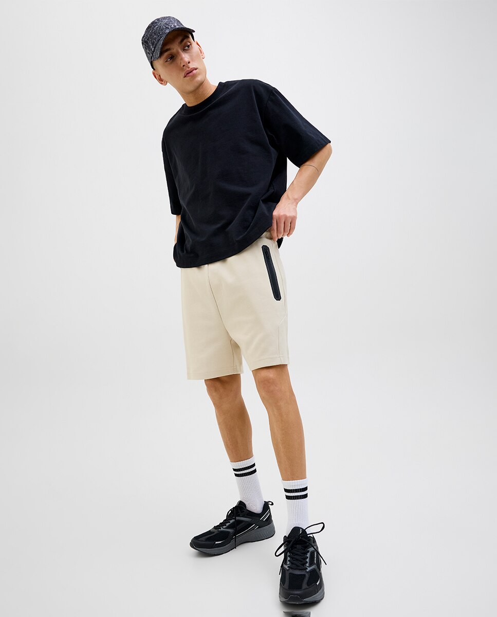 Bermudas com Bolsos Laterais em Contraste Bege-11