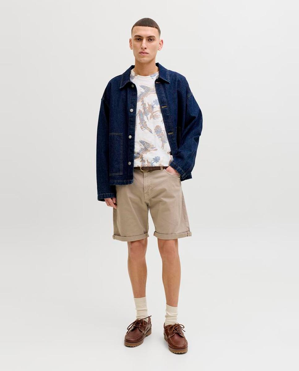 Imagem 0 de Bermudas Lisas com Cinco Bolsos