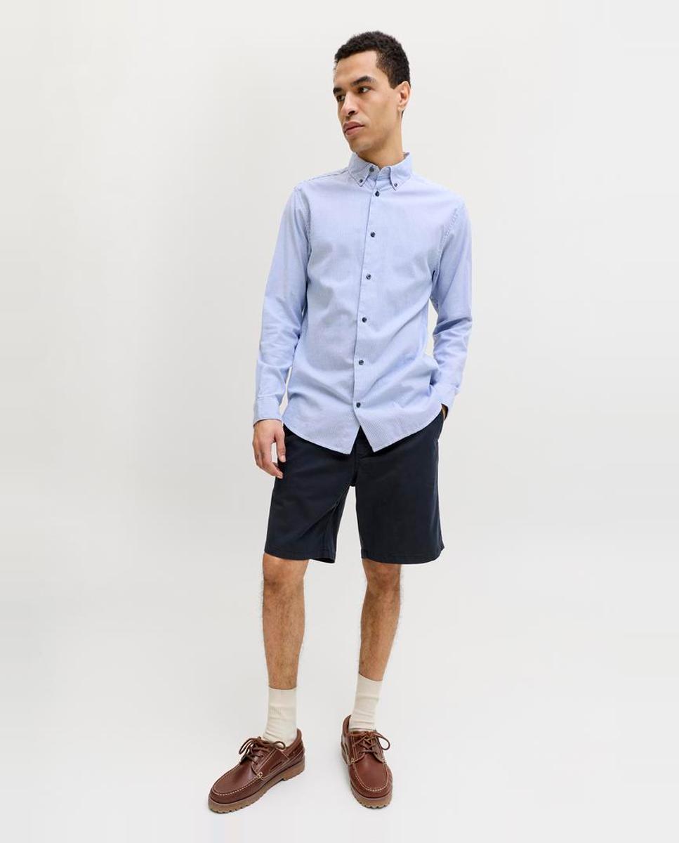 Imagen 4 de Bermuda tipo chino de hombre relaxed fit - Jack & Jones - Azul marino Azul marino