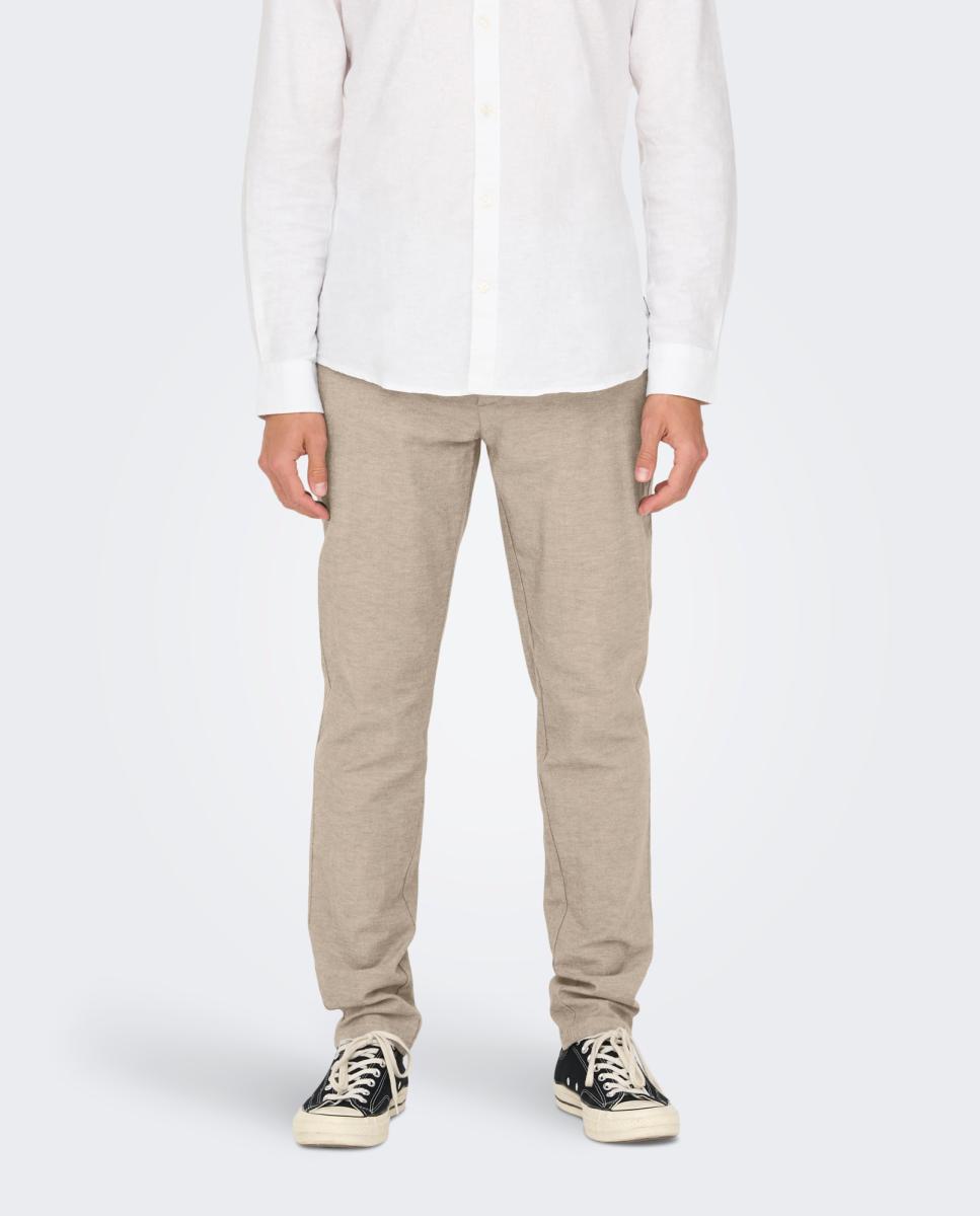 Imagem 0 de Calças Chino Tapered Fit.