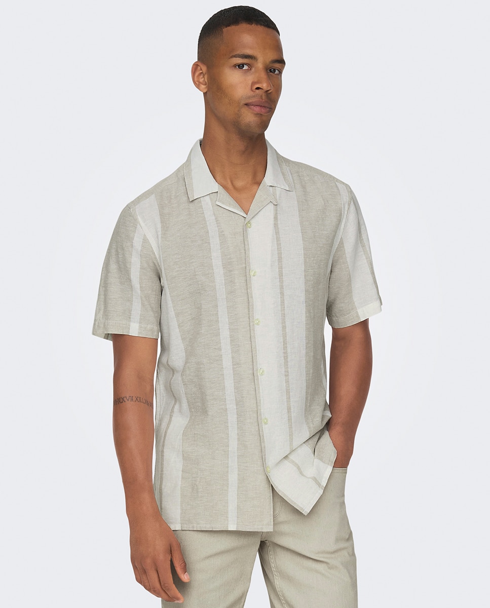 Only & Sons - Camisa de hombre manga corta. Regular fit. Compuesta de lino y algodón..